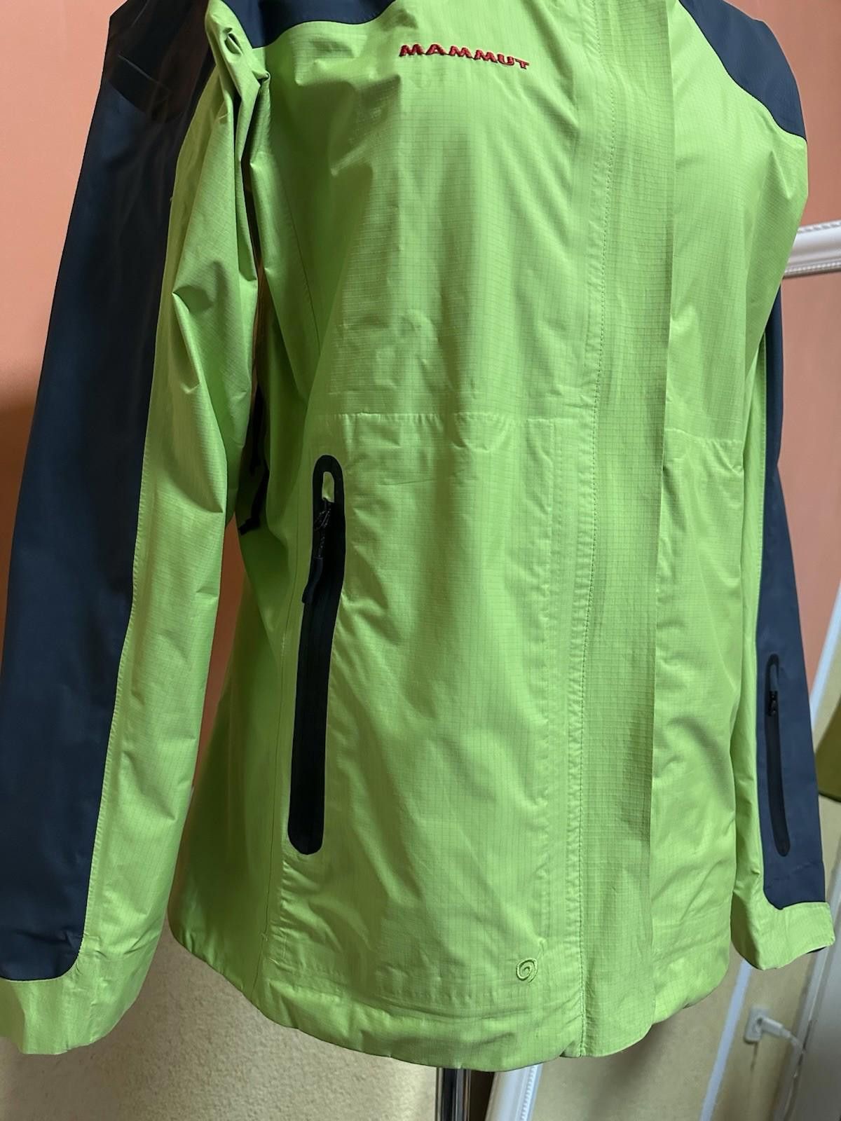 Mammut Mammut Light Jacket Pro Shell Gore-Tex Sz L Size US L / EU 52-54 / 3 - 4 Thumbnail