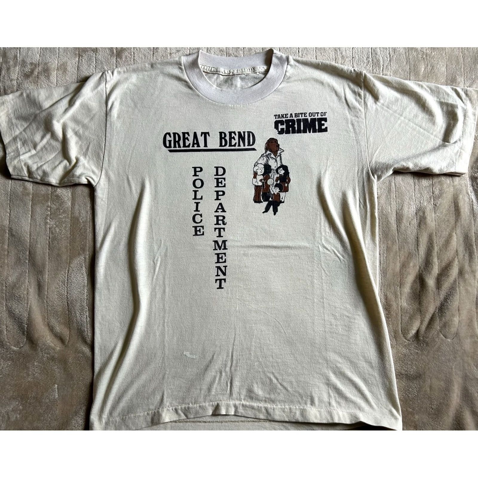 Hanes VINTAGE Scruff McGruff The Crime Dog T-Shirt Mens Medium White 70s Dog Hanes Shirt Mens Size US M / EU 48-50 / 2 - 2 Thumbnail