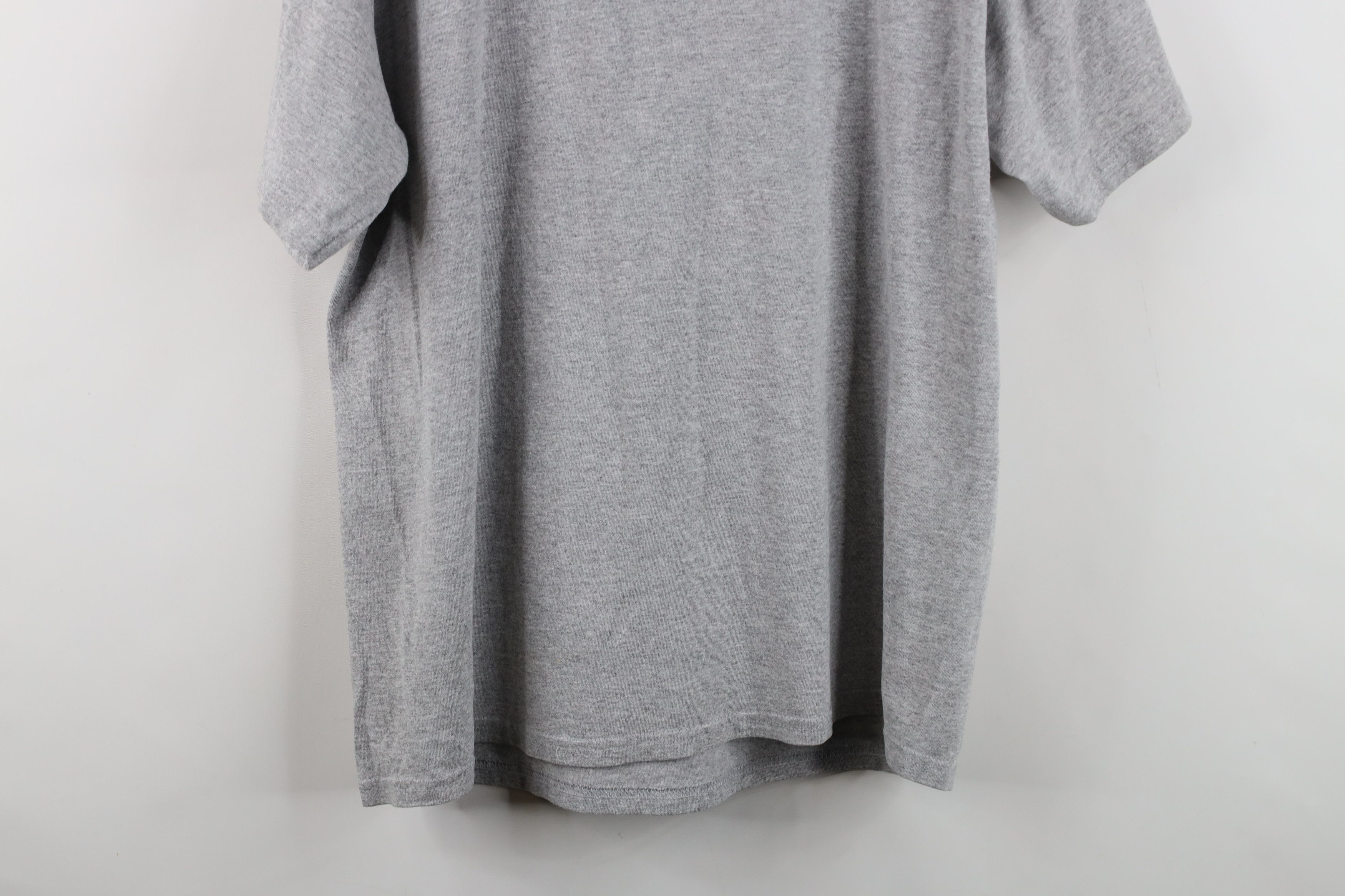 Vintage Vintage 90s University of Michigan Hockey T-Shirt Gray Size US L / EU 52-54 / 3 - 13 Thumbnail