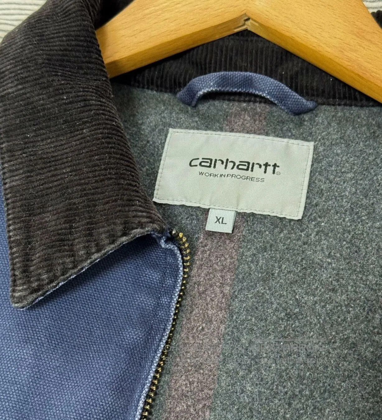 Carhartt Wip Carhartt WIP Detroit Jacket in Navy. Size US XL / EU 56 / 4 - 6 Thumbnail
