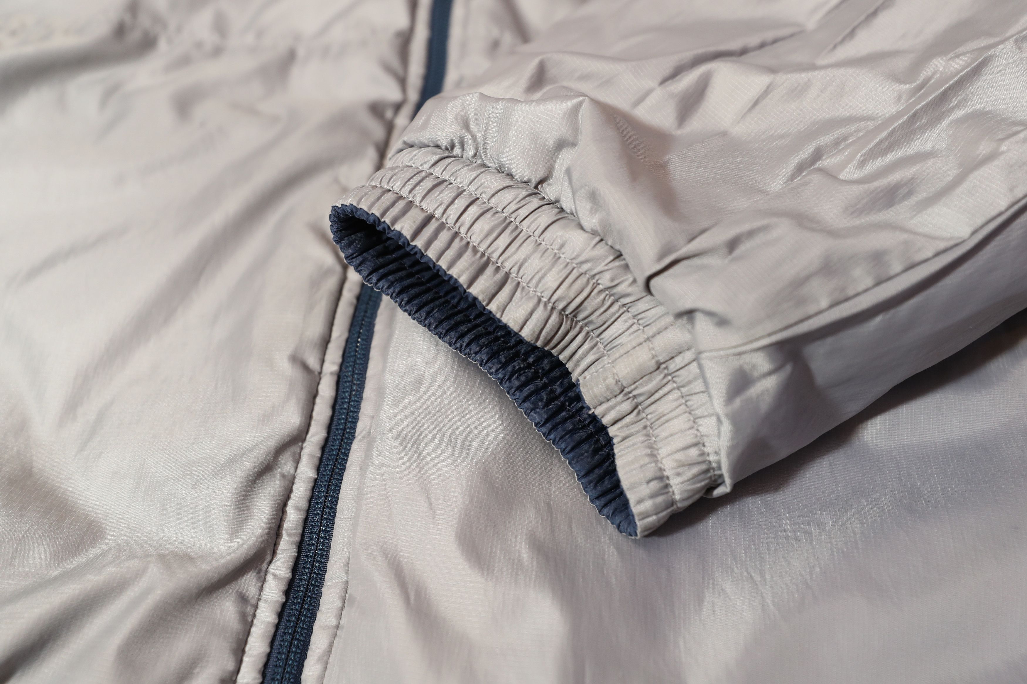 Nike Nike Vintage Reversible Navy/Gray Puffy Nike Jacket (XL) Size US XL / EU 56 / 4 - 6 Thumbnail