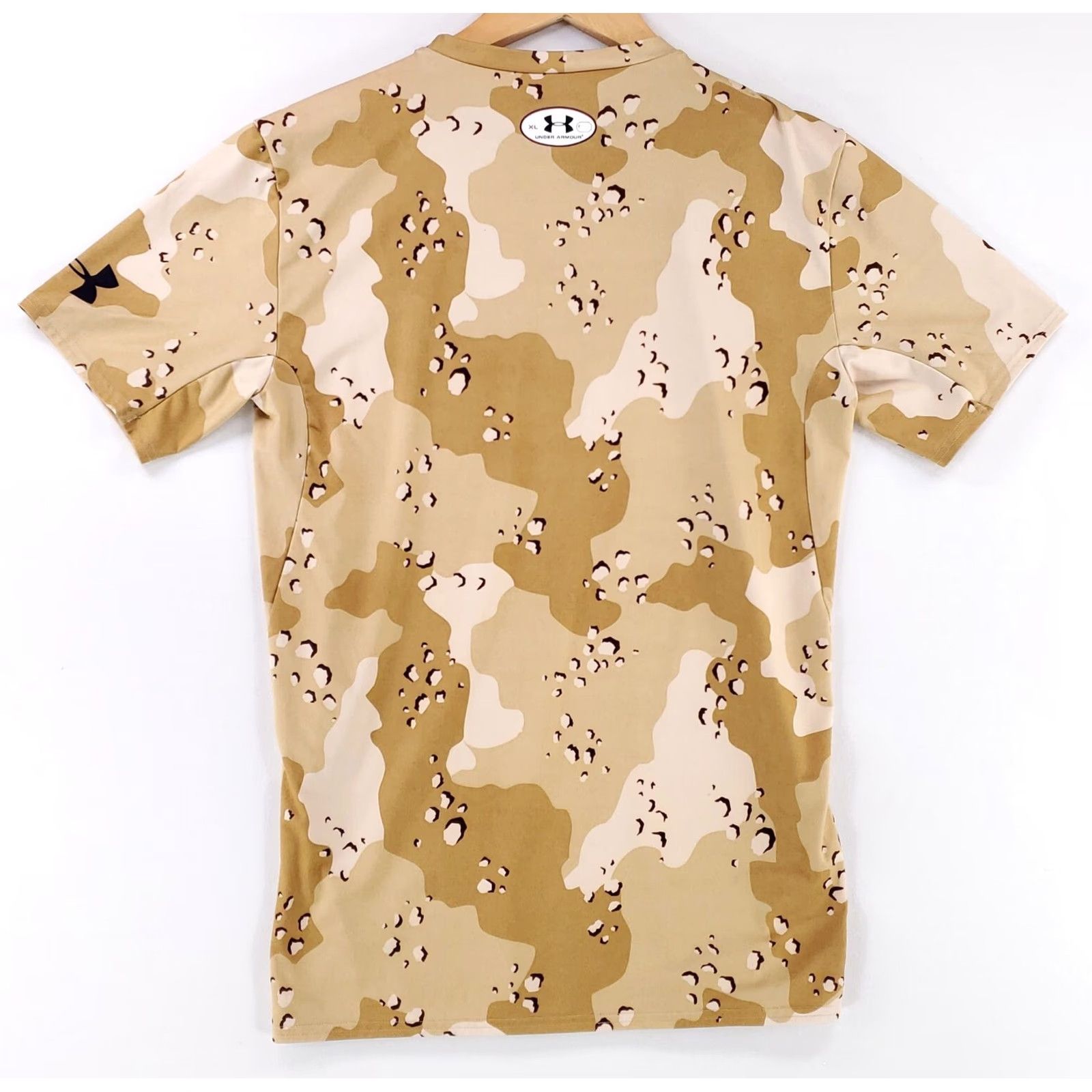 Under Armour Under Armour Heatgear Compression Shirt Batman Chocolate Chip Camo Mens XL Shirt Size US XL / EU 56 / 4 - 5 Thumbnail