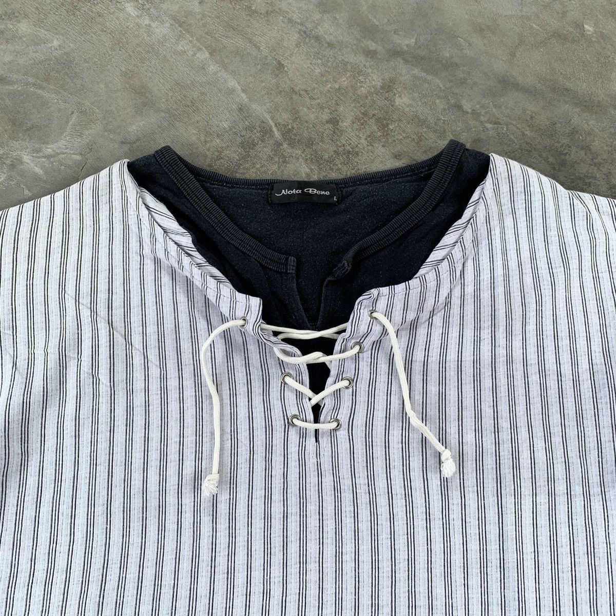 20471120 2000s Nota Bene LGB Ifsixwasnine Laces Stripe Tshirt Size US L / EU 52-54 / 3 - 2 Thumbnail