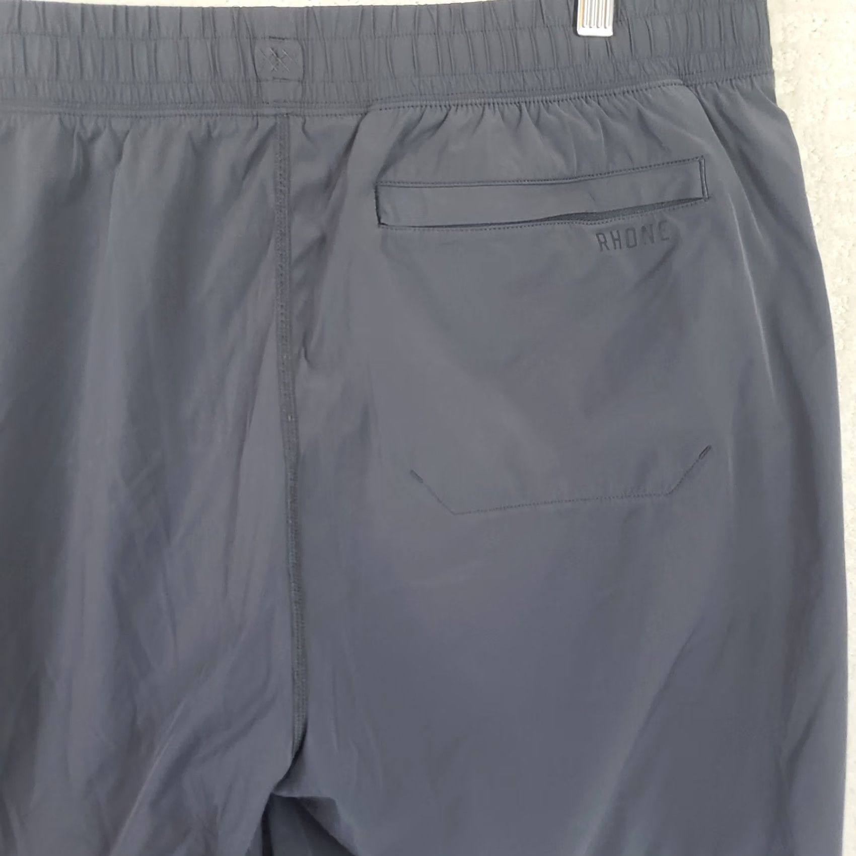 Rhone Rhone Athletic Running Shorts Men’s 2XL Gray Drawstring Pockets Stretch New Size US 39 - 7 Thumbnail