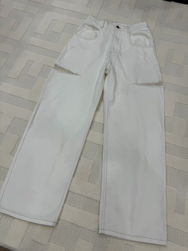 Maison Margiela Maison Margiela White knife-cut jeans Size 27" / US 4 / IT 40 - 1 Thumbnail