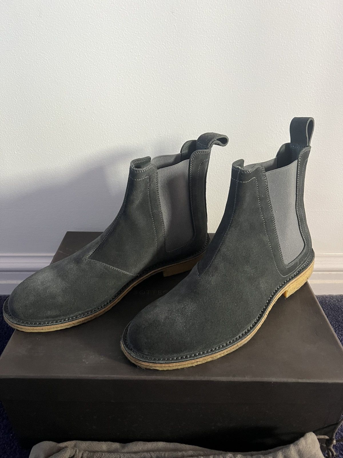Bottega Veneta Bottega Veneta Suede Chelsea Boots Size US 8 / EU 41 - 3 Thumbnail