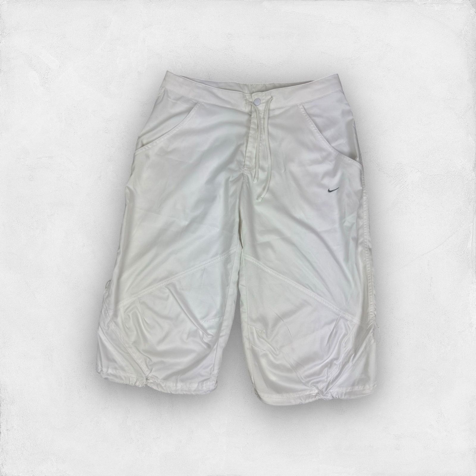 Nike Nike Dri-Fit Womens White Solo Swoosh High Rise Capri Pant 8 Size 30" / US 8 / IT 44 - 1 Thumbnail