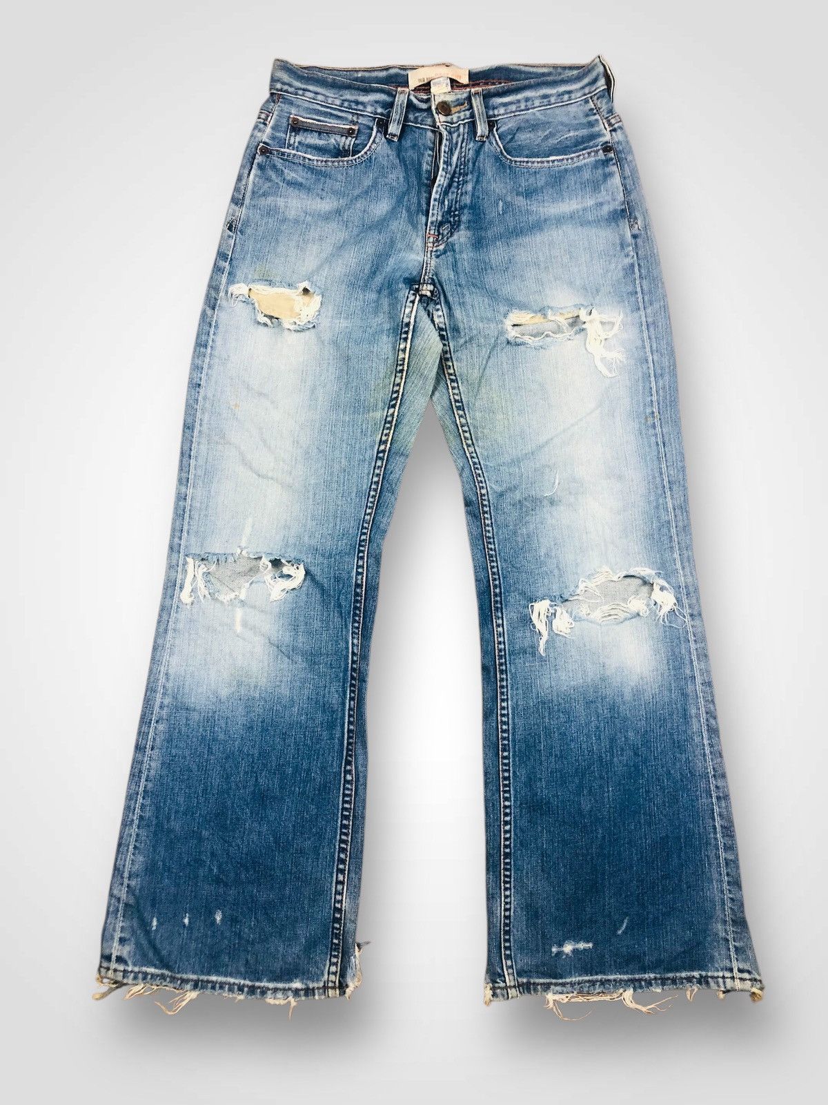 Old Navy Old Navy Bootcut Distress Jeans (36) Size US 30 / EU 46 - 1 Thumbnail