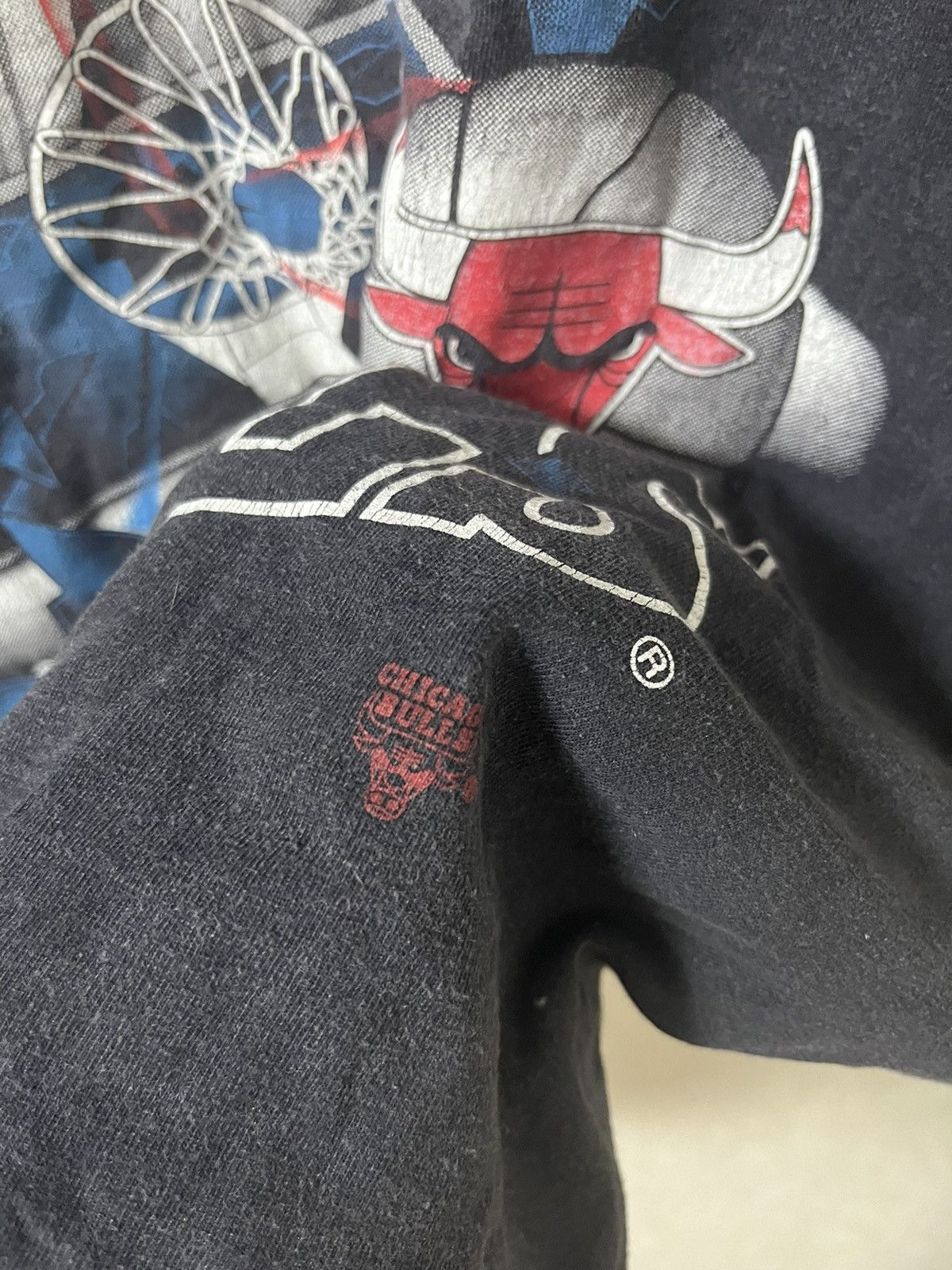NBA Nutmeg Chicago Bulls Slam Tastic Vintage 90s T Shirt Size US L / EU 52-54 / 3 - 11 Thumbnail