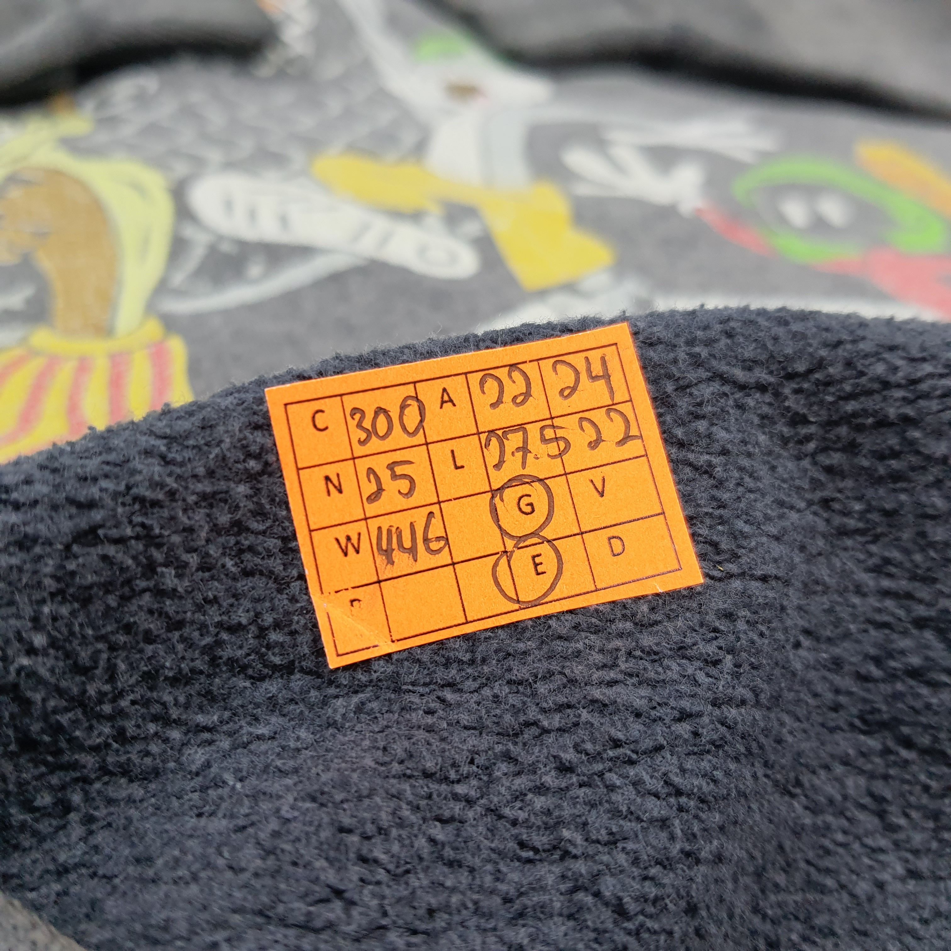 TEE JAYS Vintage Looney Tunes Basketball Graphic Sweatshirt C300N25 Size US M / EU 48-50 / 2 - 7 Thumbnail