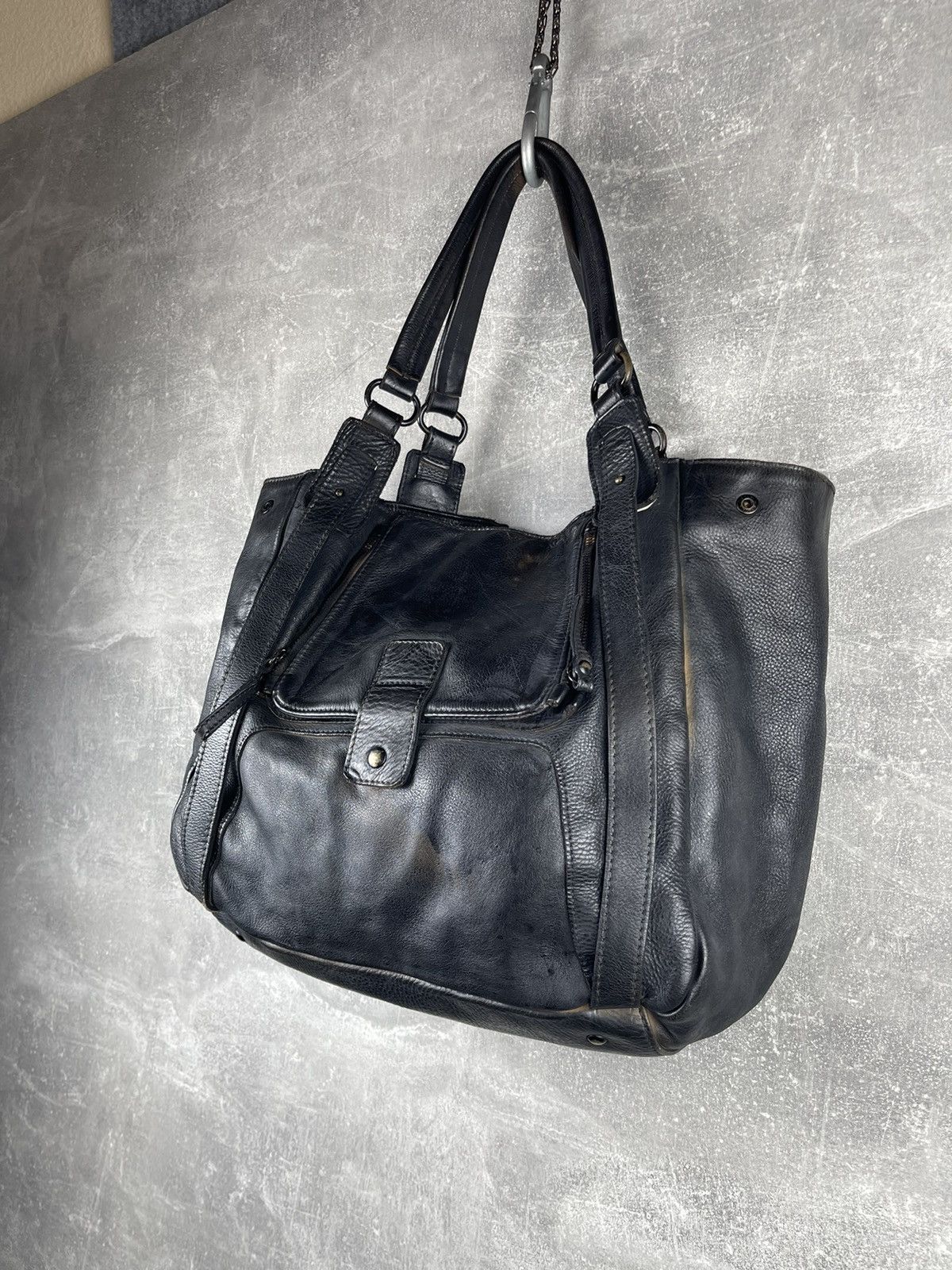 Genuine Leather Avant Garde Vintage GlamRock Black Leather Tote Shoulder Bag Size ONE SIZE - 2 Thumbnail