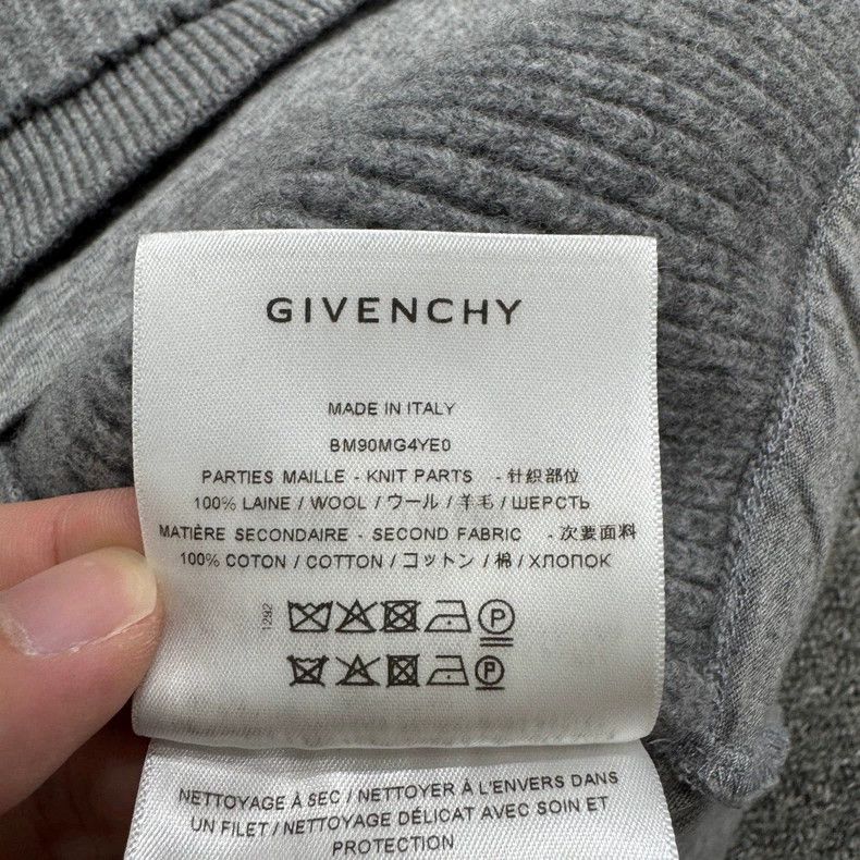 Givenchy Givenchy Fake Two-Piece Hoodie Size US XL / EU 56 / 4 - 4 Thumbnail