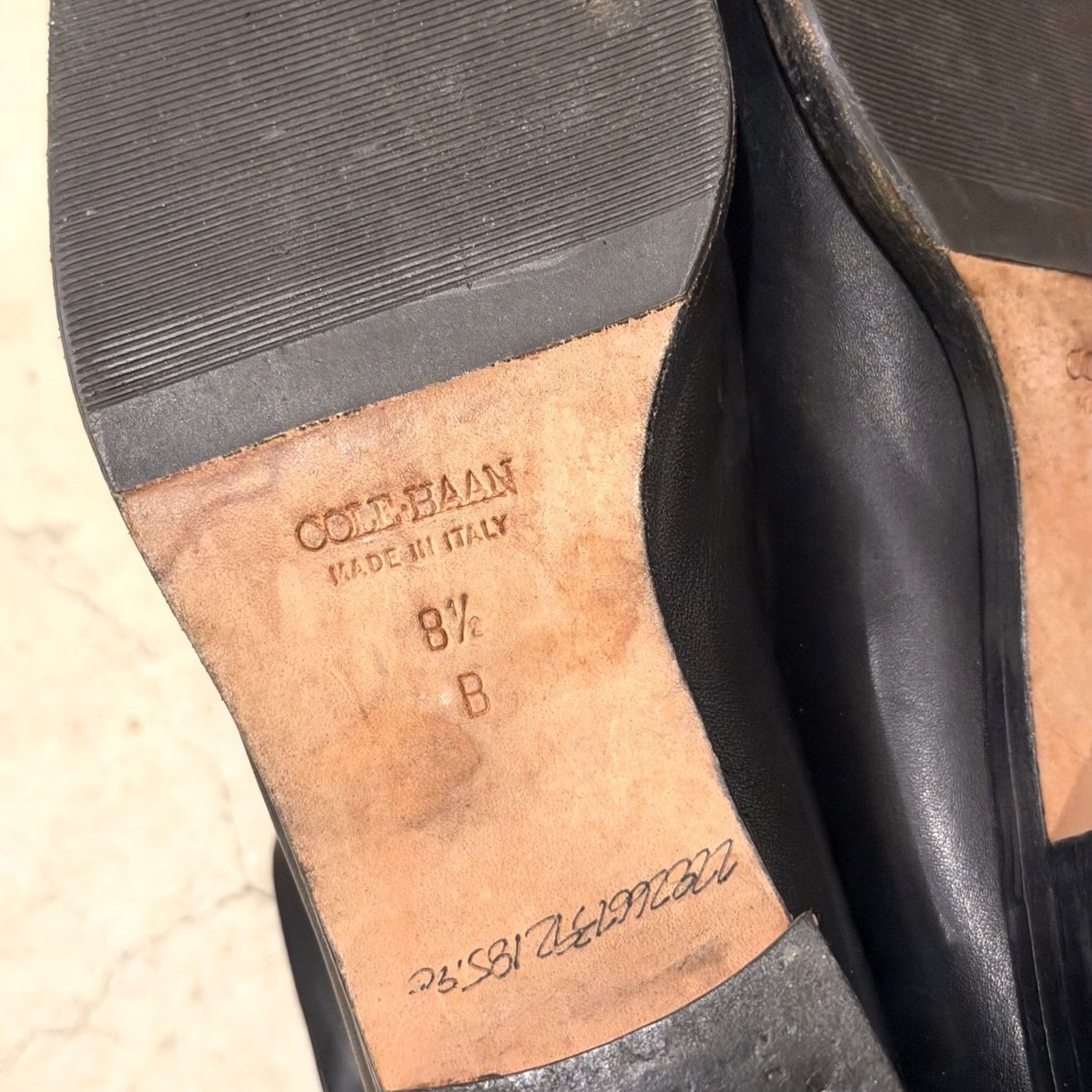 Cole Haan Cole Haan Ankle Boot Womens Black Leather Block Heel 1.5in 8.5 B A Italy Zipper Casual Vintage: No Size US 9 / IT 39 - 6 Thumbnail