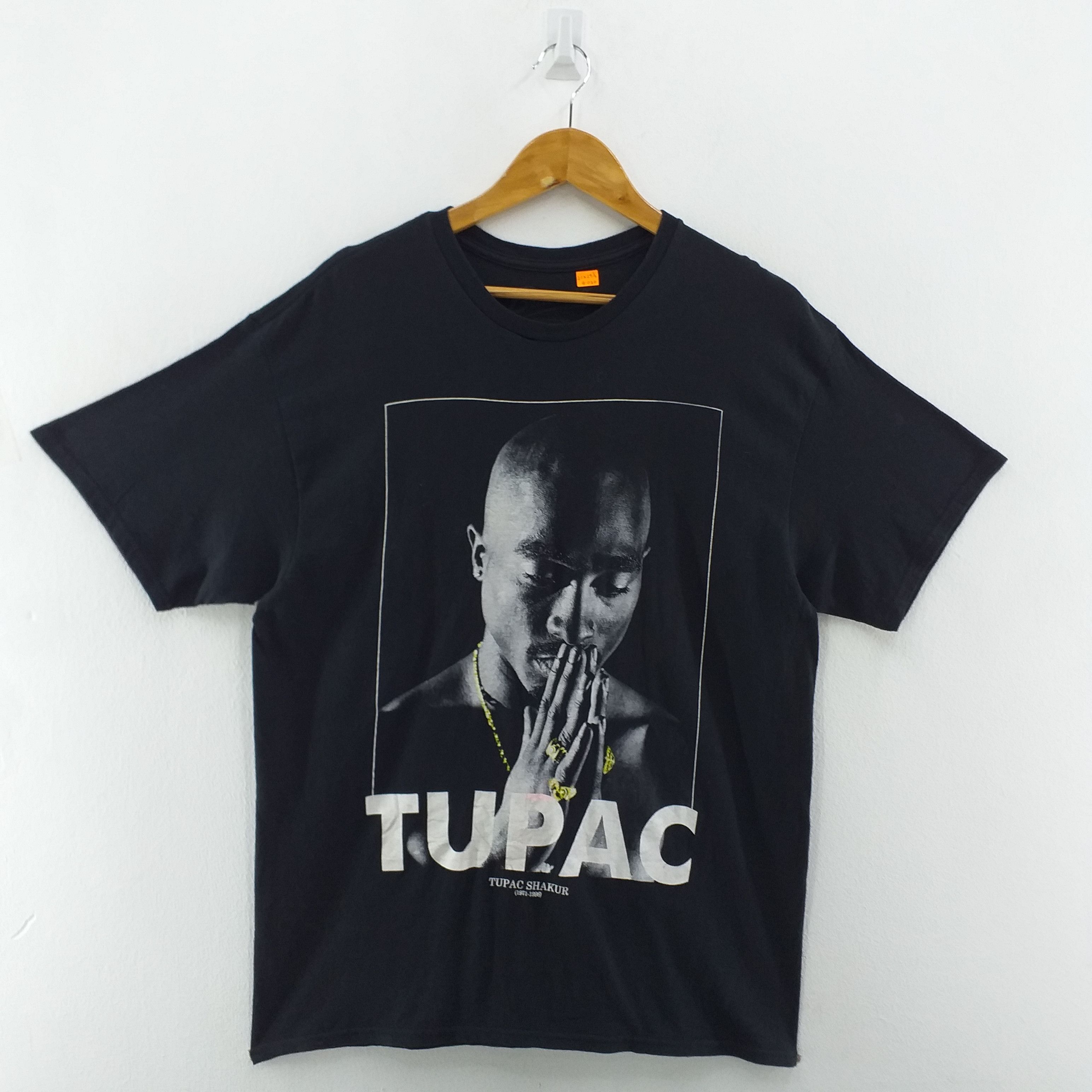 Rap Tees Vintage 90s Tupac Shakur 2PAC Memorial Tshirt Rap Tee -G020 Size US L / EU 52-54 / 3 - 1 Thumbnail