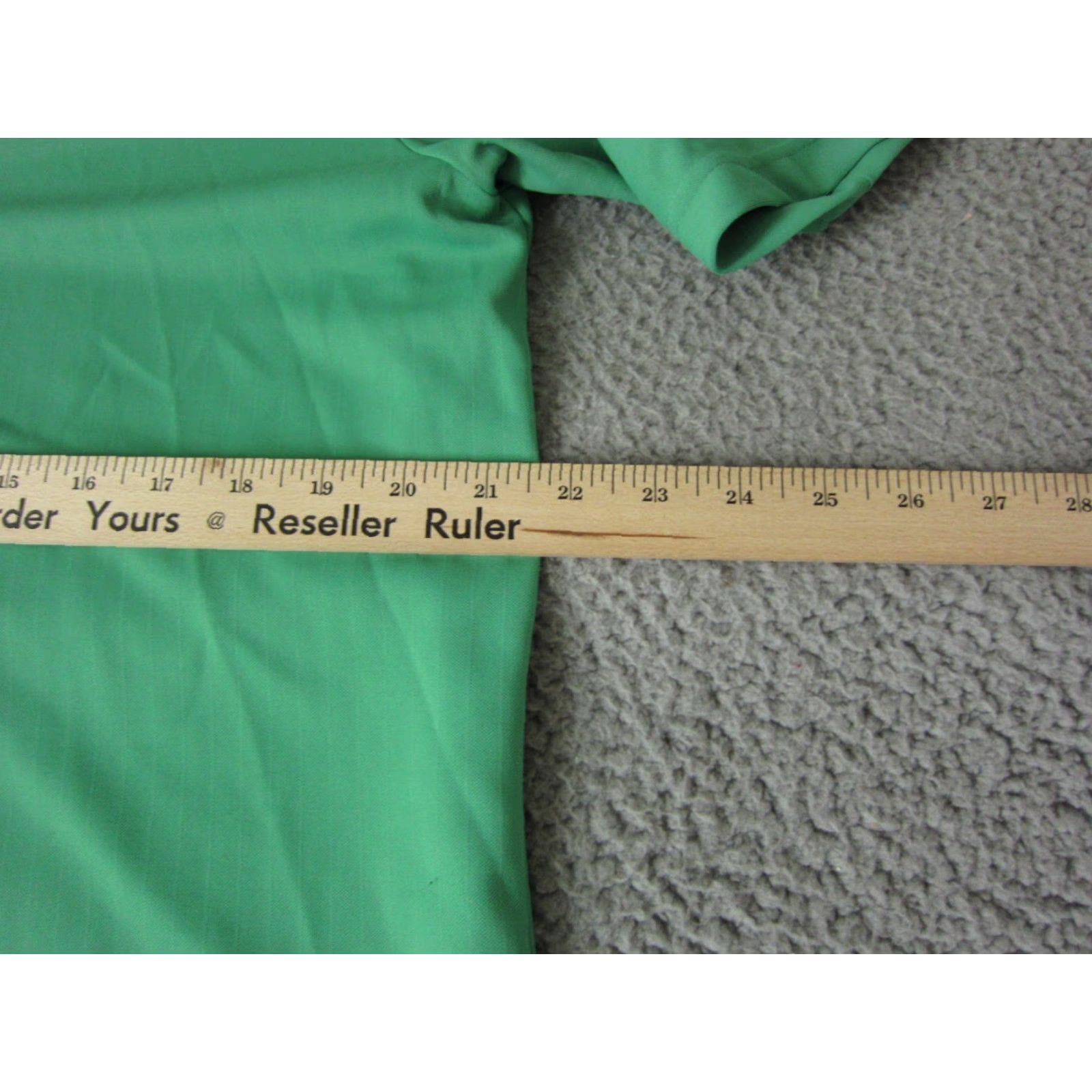 Oakley VINTAGE Oakley Polo Shirt Mens Green 90s Moisture Wicking Golf Shirt Adult Large Polo Shirt Green Mens Size US L / EU 52-54 / 3 - 6 Thumbnail