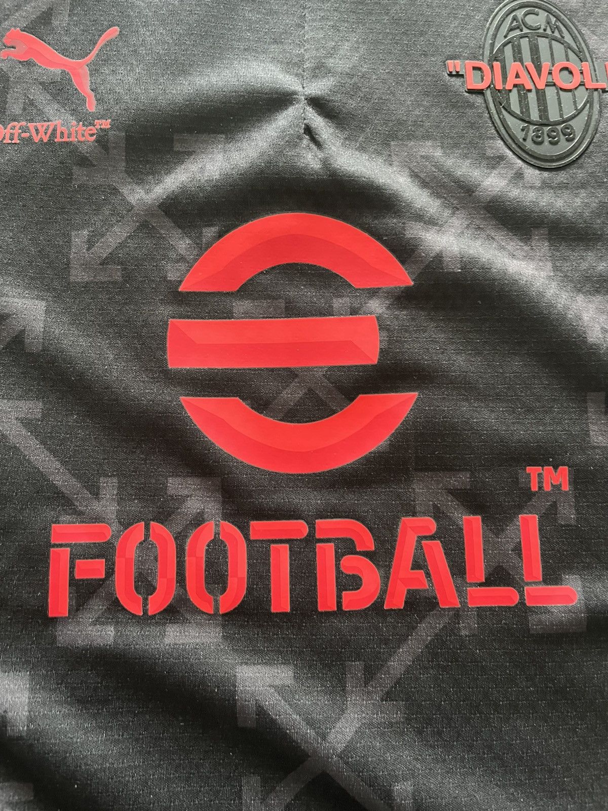 Off-White × Puma Prematch Puma Off white Ac milan Size US M / EU 48-50 / 2 - 6 Thumbnail