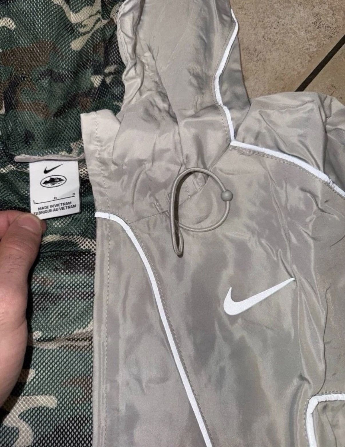Corteiz × Nike Nike X Corteiz White Jacket Men’s L Size US L / EU 52-54 / 3 - 3 Thumbnail