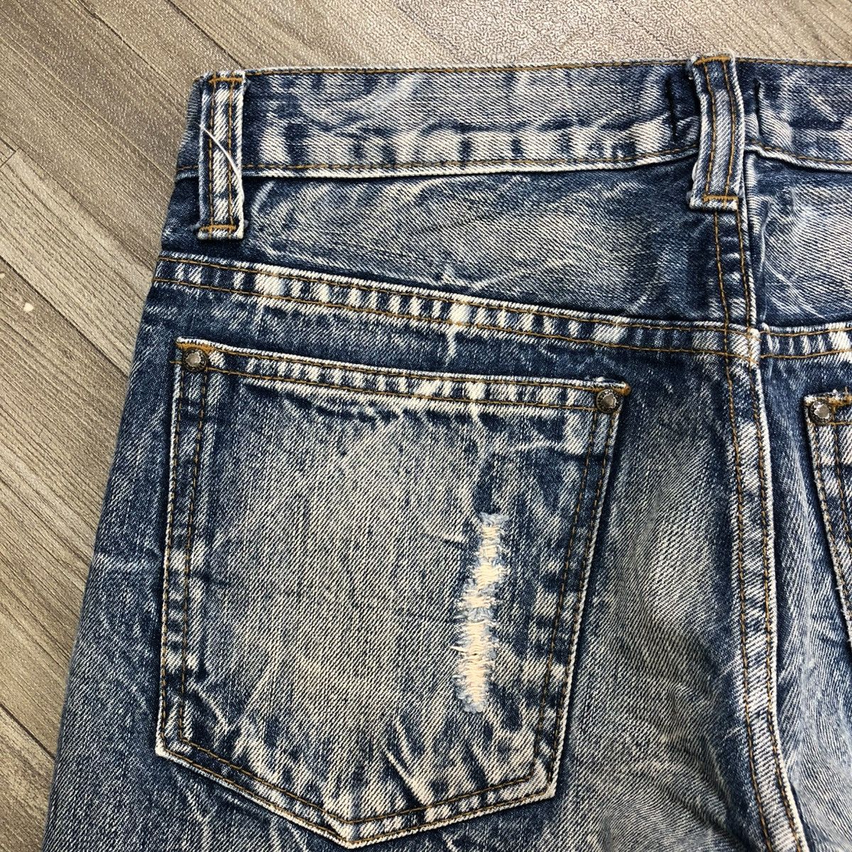 If Six Was Nine × Japanese Brand × Le Grande Bleu (L.G.B.) 2000s Legend Of Glamour Distressed Painted Faded Y2K Jeans Size US 31 - 16 Thumbnail