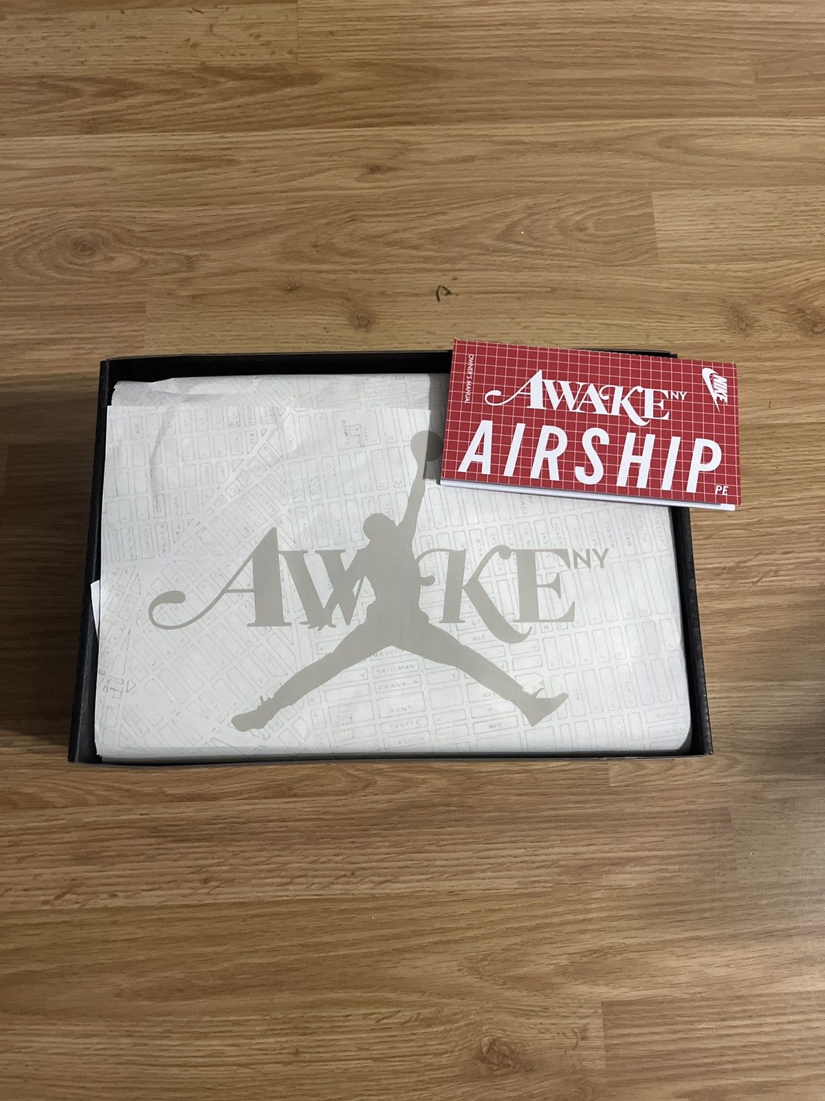 Awake NY × Jordan Brand Awake/Jordan Air Ship PE SP Size US 10.5 / EU 43-44 - 8 Thumbnail