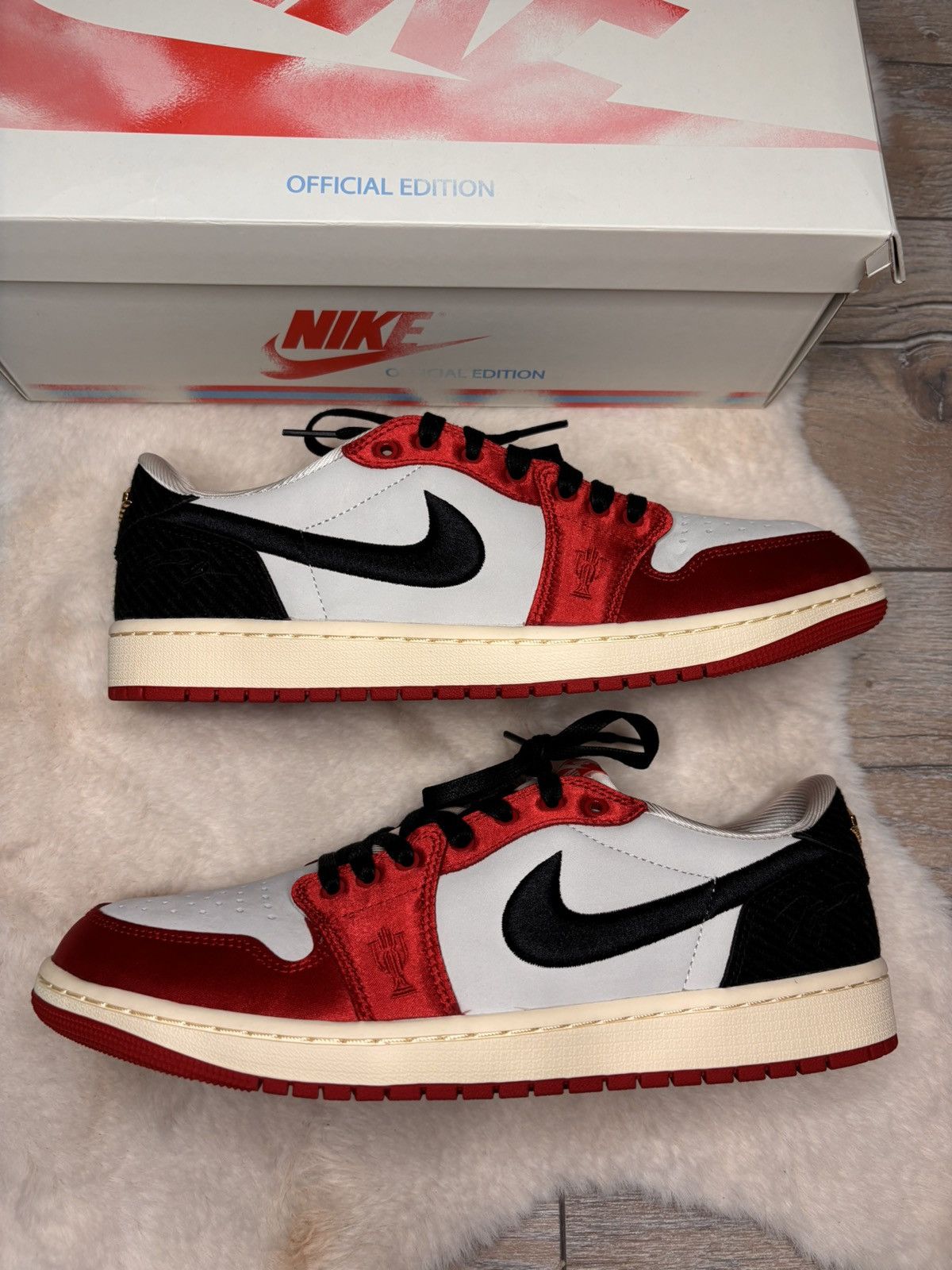 Jordan Brand × Nike AIR JORDAN 1 RETRO LOW OG SP Size US 11 / EU 44 - 1 Thumbnail