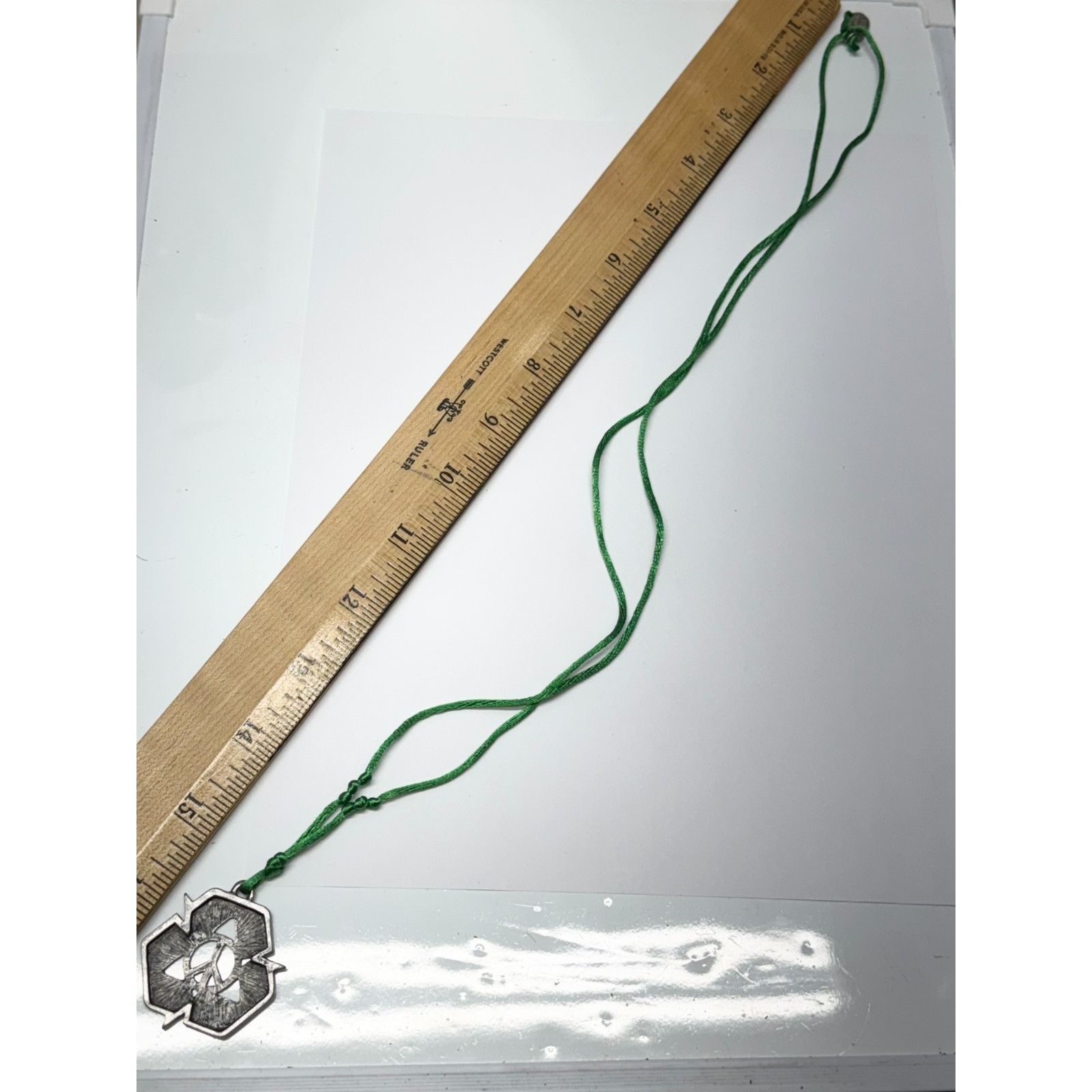 Vintage Fabric green recycle pendant necklace Size ONE SIZE - 4 Thumbnail