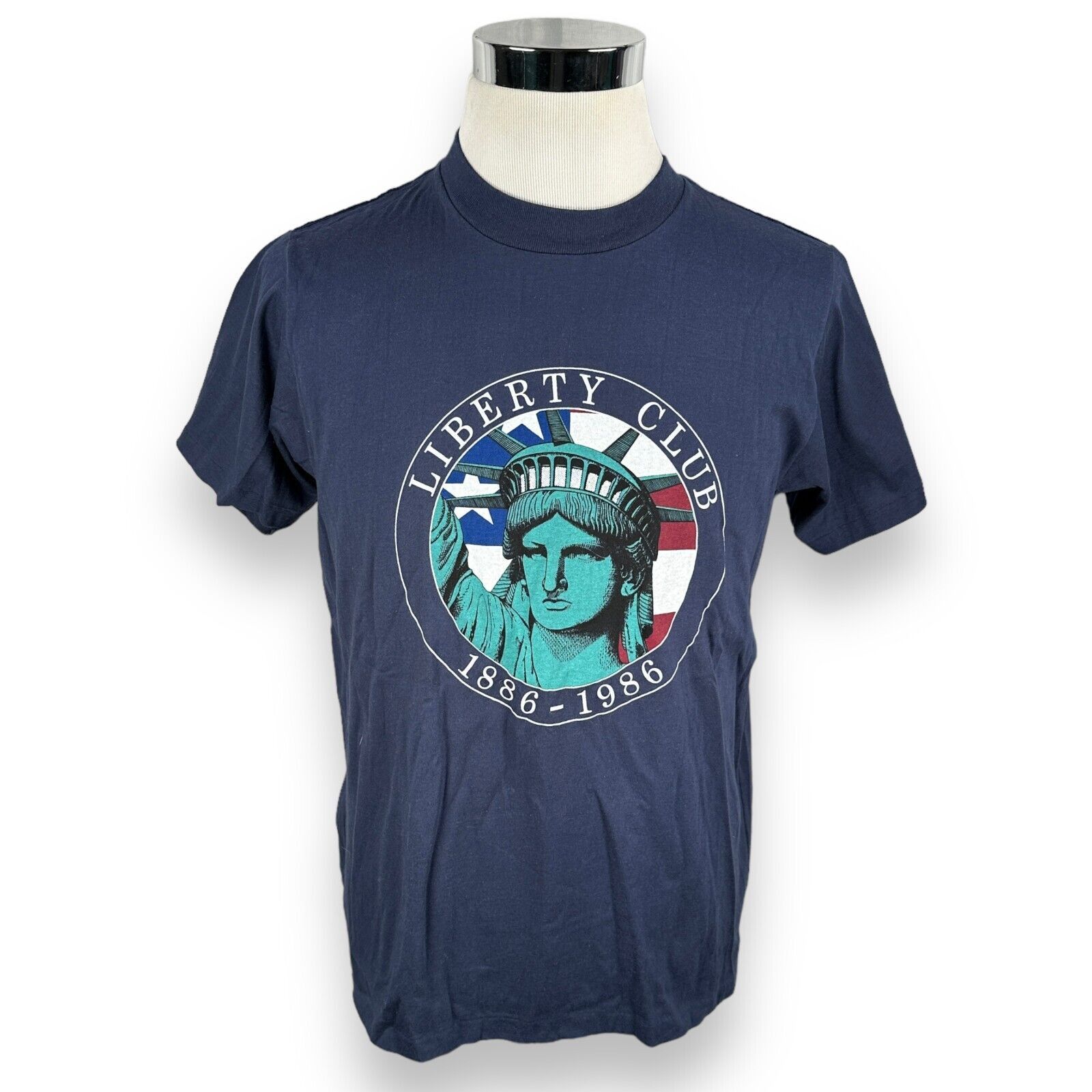 Other Vintage Statue of Liberty Club T-Shirt XL Blue USA 1980s Size US XL / EU 56 / 4 - 1 Thumbnail