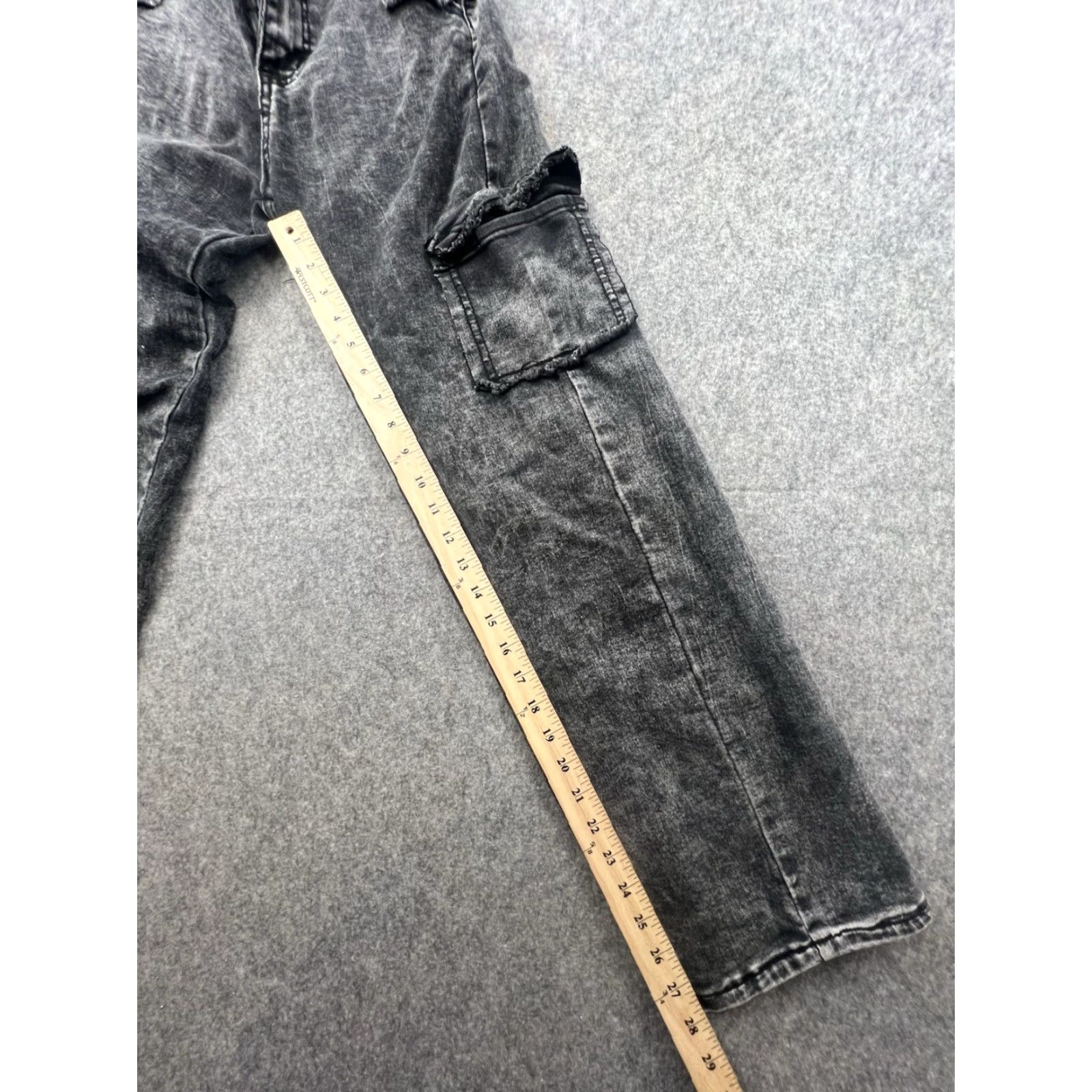 Vintage Red Bottoms Women's Black Acid Wash Cargo Jeans Size 3/26 Jeans Wide-Leg 27in Inseam Rolled? No, not needed Size 26" / US 2 / IT 38 - 2 Thumbnail