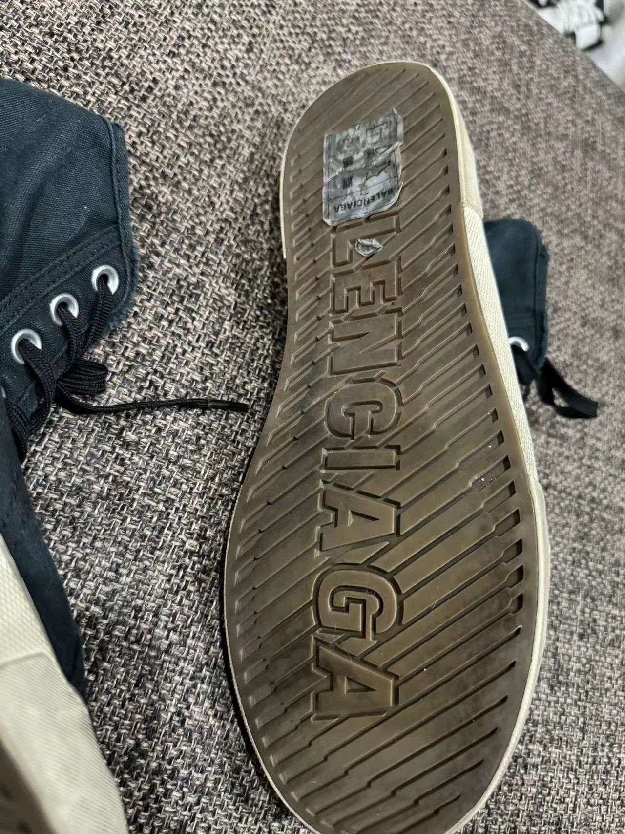Balenciaga Balenciaga Canvas Sneaker 42 Authentic Size US 9 / EU 42 - 2 Thumbnail