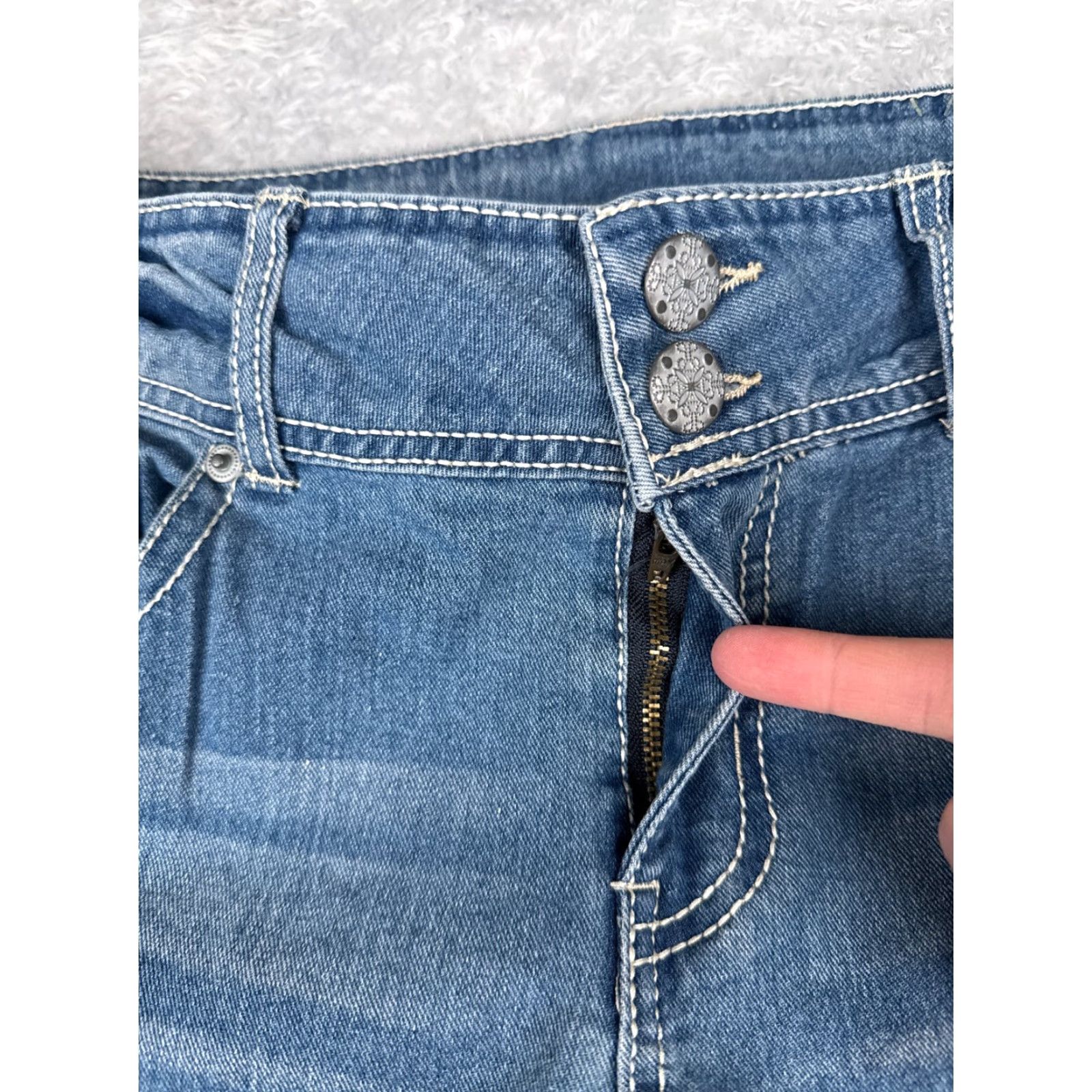 Faded Glory Faded Glory Jeans Womens 12 Blue Denim Distressed Bootcut Mid Rise 32x32 Jeans Size 34" / US 12 / IT 48 - 5 Thumbnail
