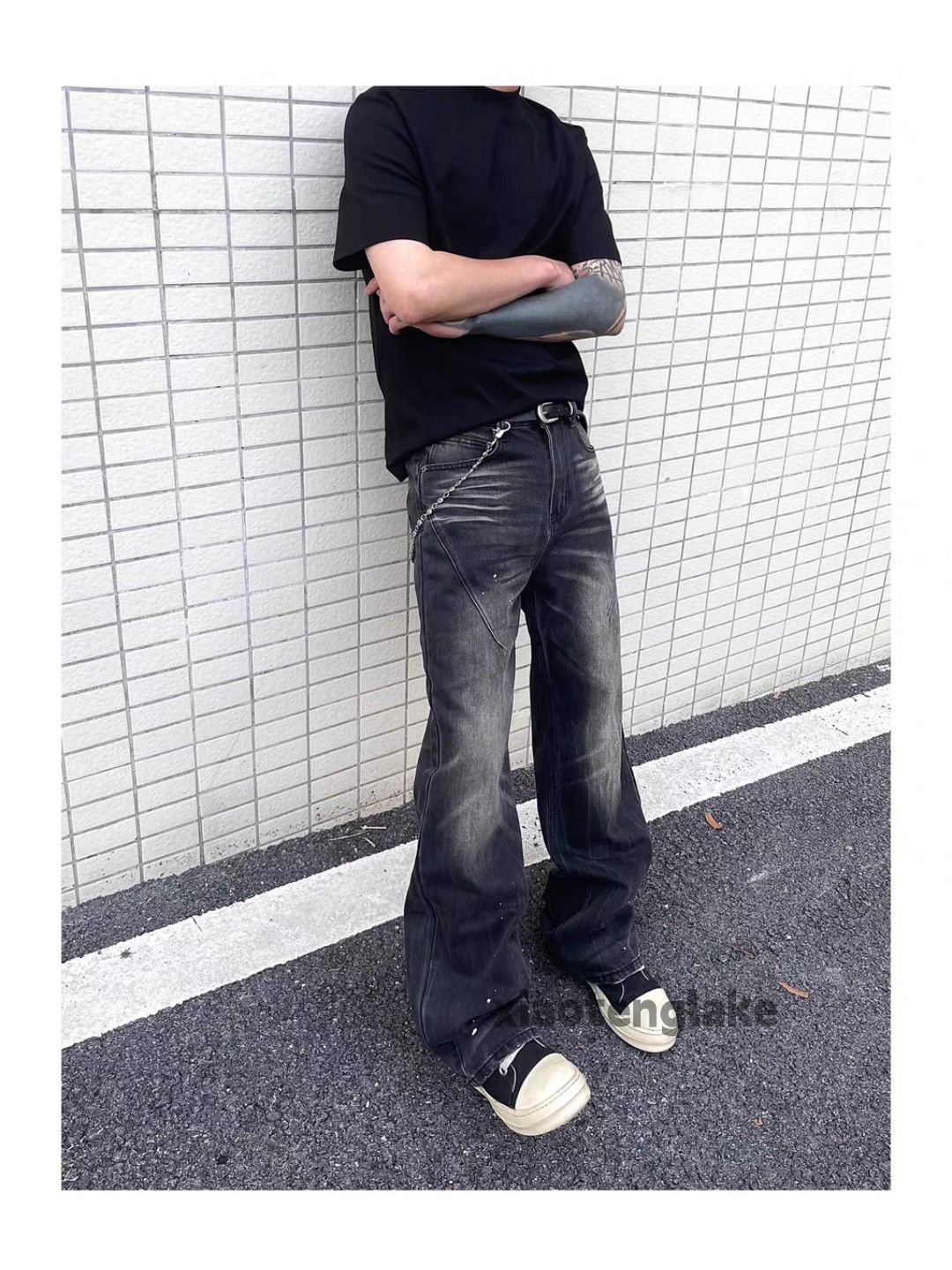 Jean Unisex washed faded stain paint loose baggy jeans Size US 28 / EU 44 - 6 Thumbnail