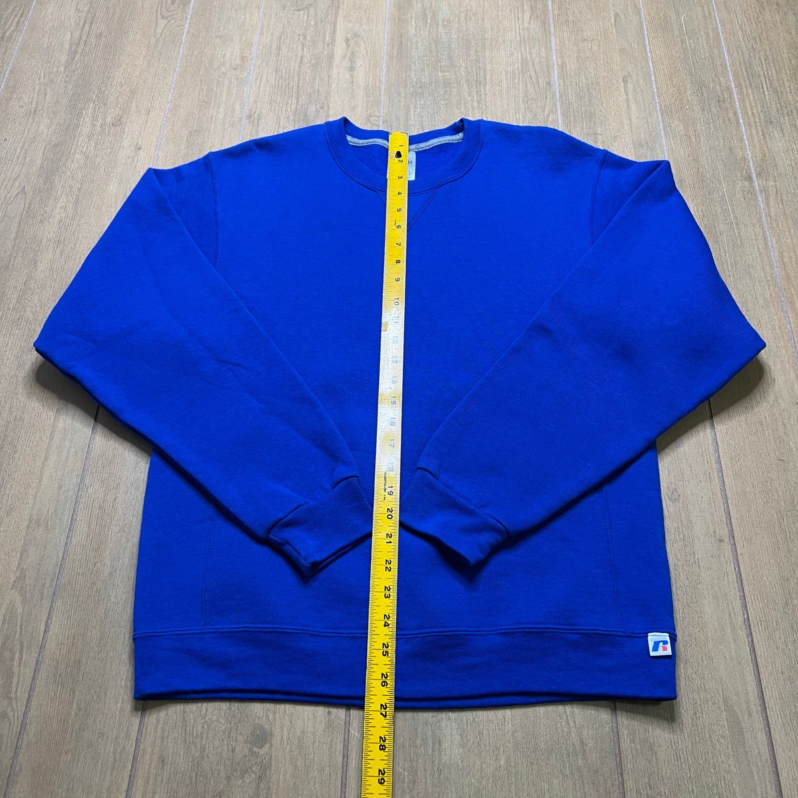 Russell Athletic Russell Athletic Vintage Y2K Blank Blue Sweatshirt Size M Size US M / EU 48-50 / 2 - 7 Thumbnail