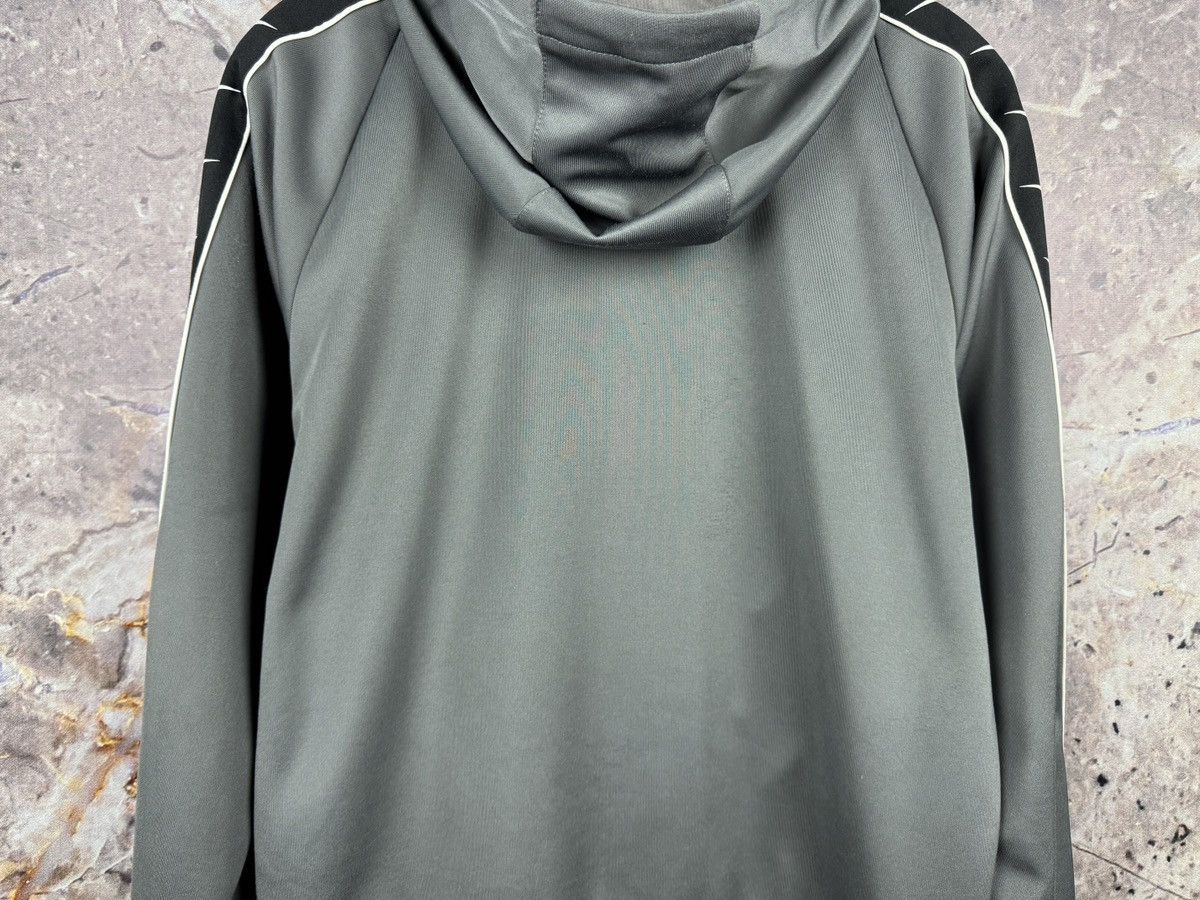 Nike Nike Repeat Swoosh Full Zip Hoodie Grey Black Track Jacket Size US M / EU 48-50 / 2 - 14 Thumbnail
