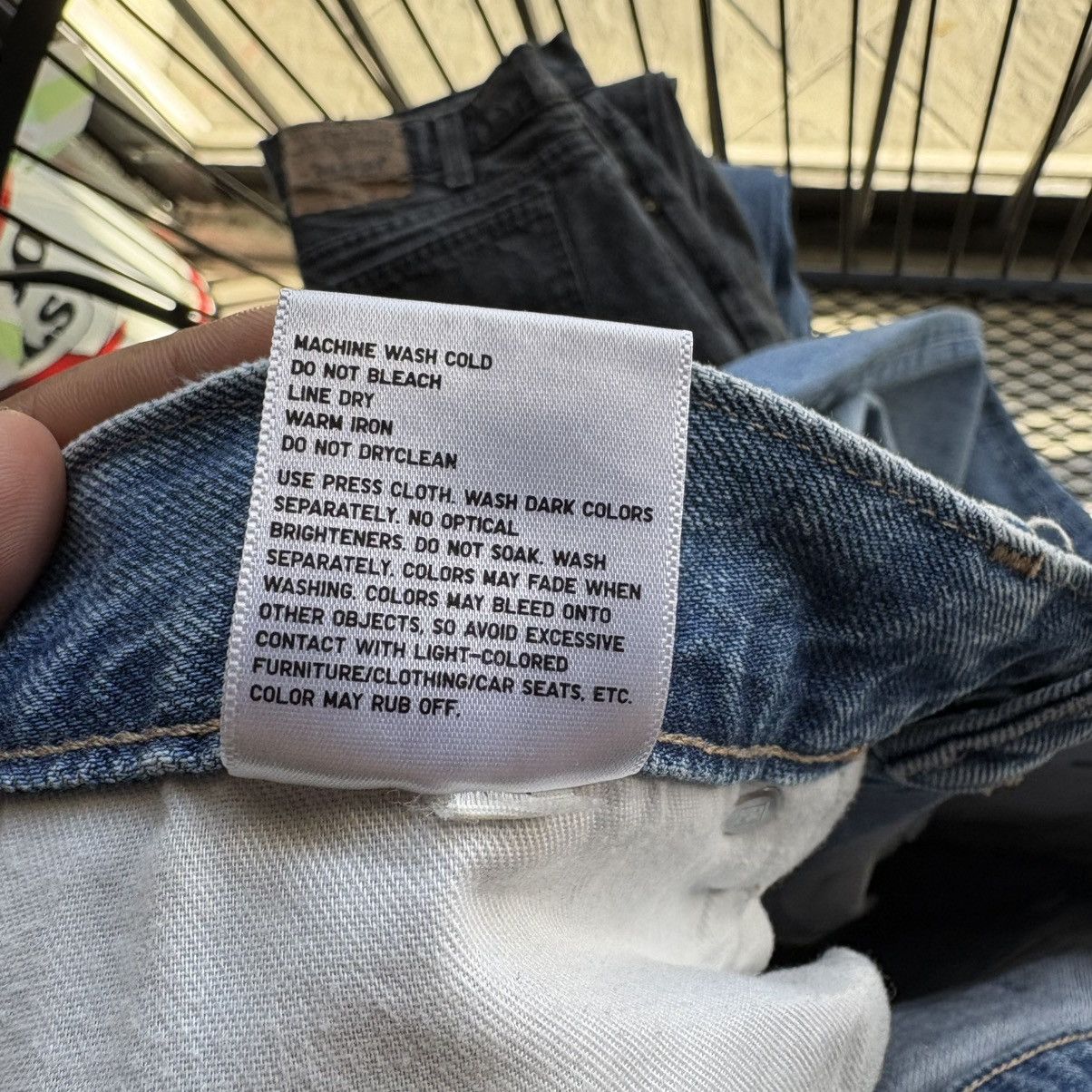 Uniqlo Uniqlo Jeans Size 33x32 Regular Straight Fit Blue Denim Men Size US 33 - 5 Thumbnail