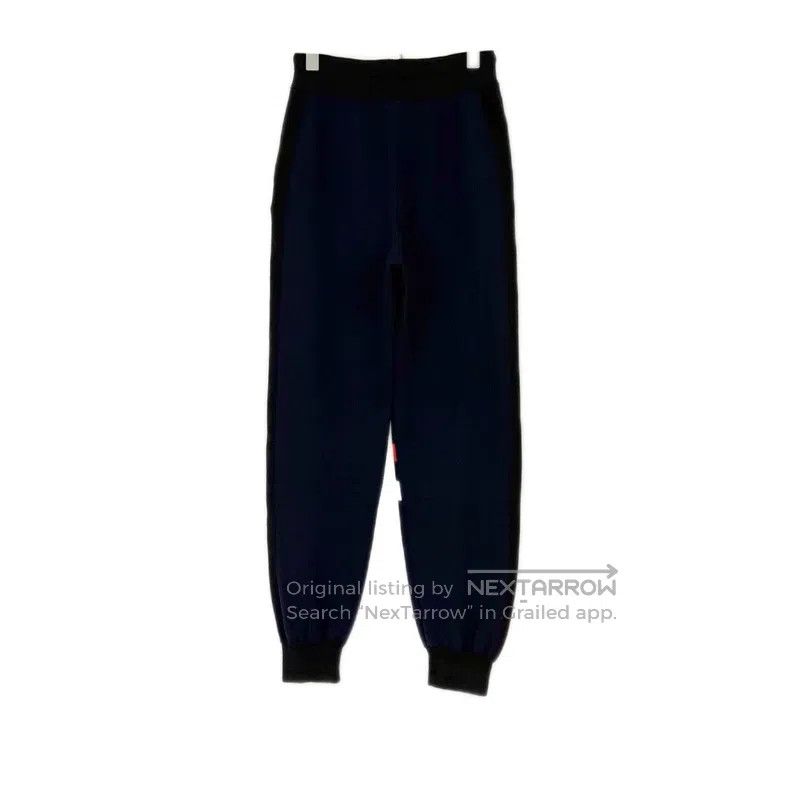 Louis Vuitton Louis Vuitton size xs Black, red and blue contrasting half Size US 28 / EU 44 - 2 Thumbnail