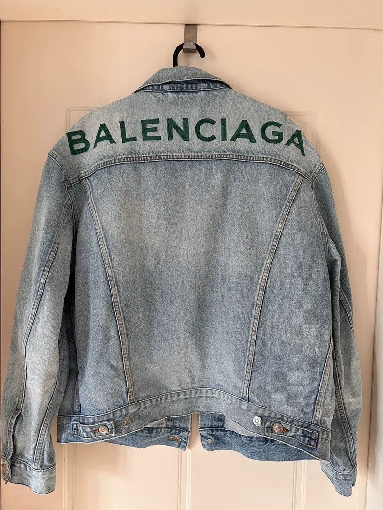 Balenciaga Balenciaga Distressed Wash Denim Jacket Size US S / EU 44-46 / 1 - 8 Thumbnail