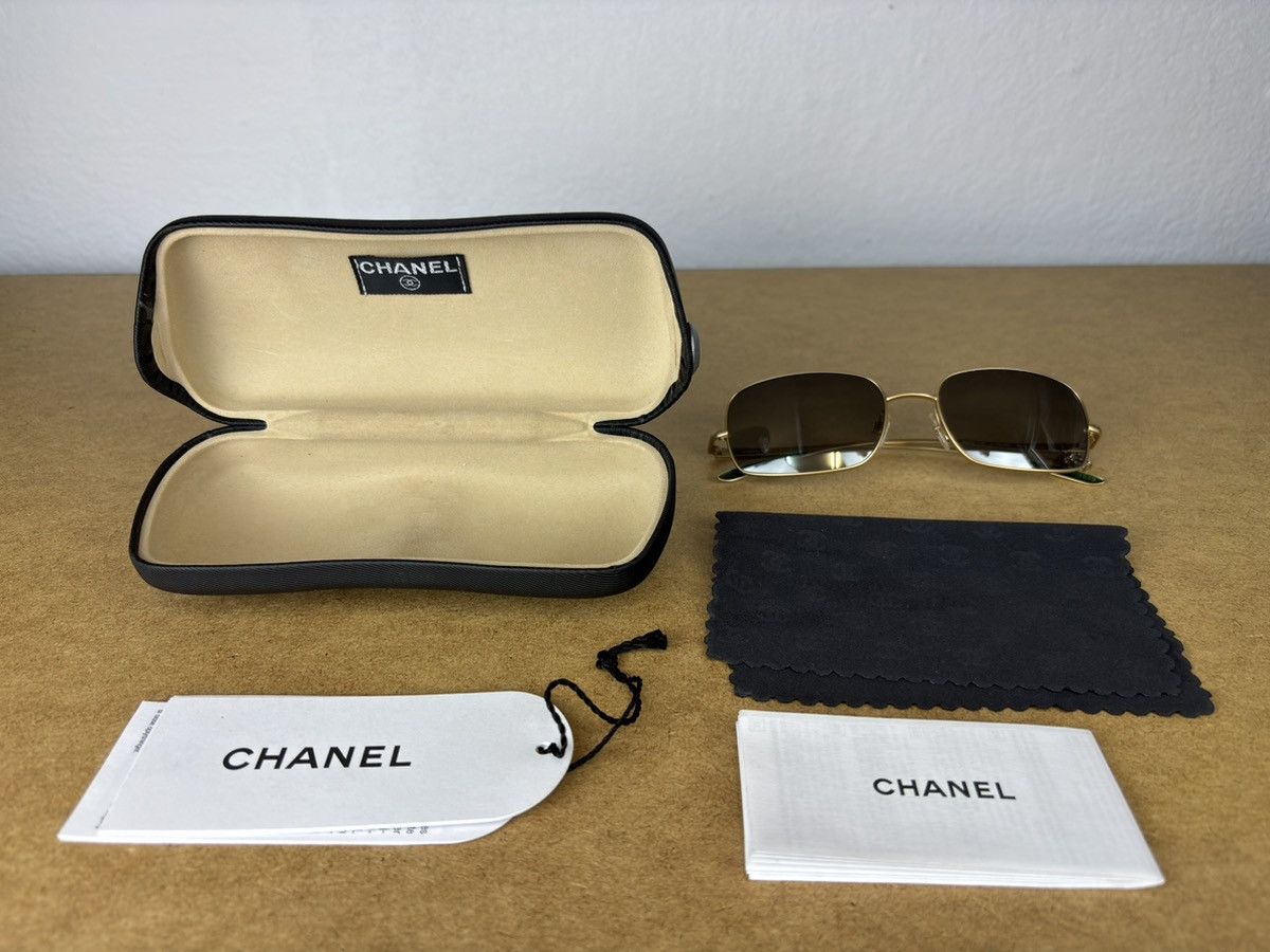 Chanel × Designer × Vintage Vintage Chanel Sunglasses Charm Metal Gold Luxury Unisex 90s Size ONE SIZE - 11 Thumbnail