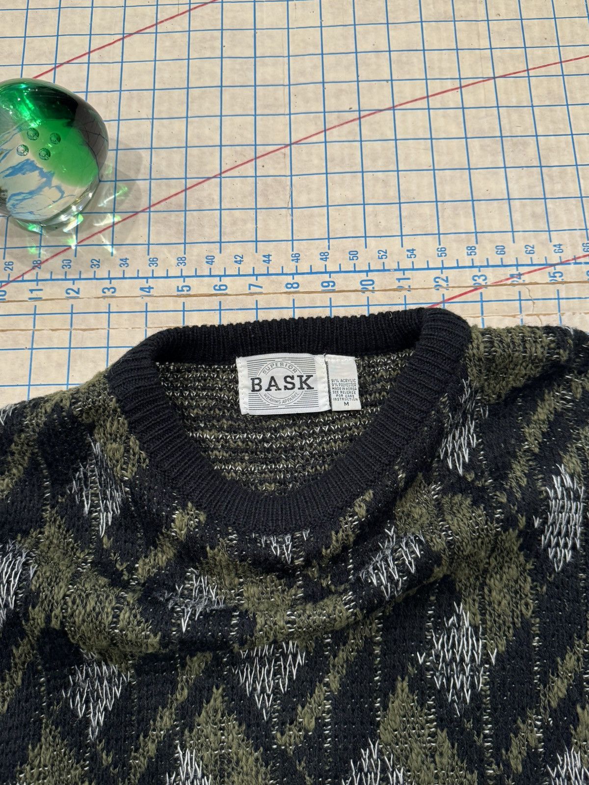 Vintage Vintage Bask Patterned Knit Sweater Mens Size Medium Black Size US M / EU 48-50 / 2 - 4 Thumbnail