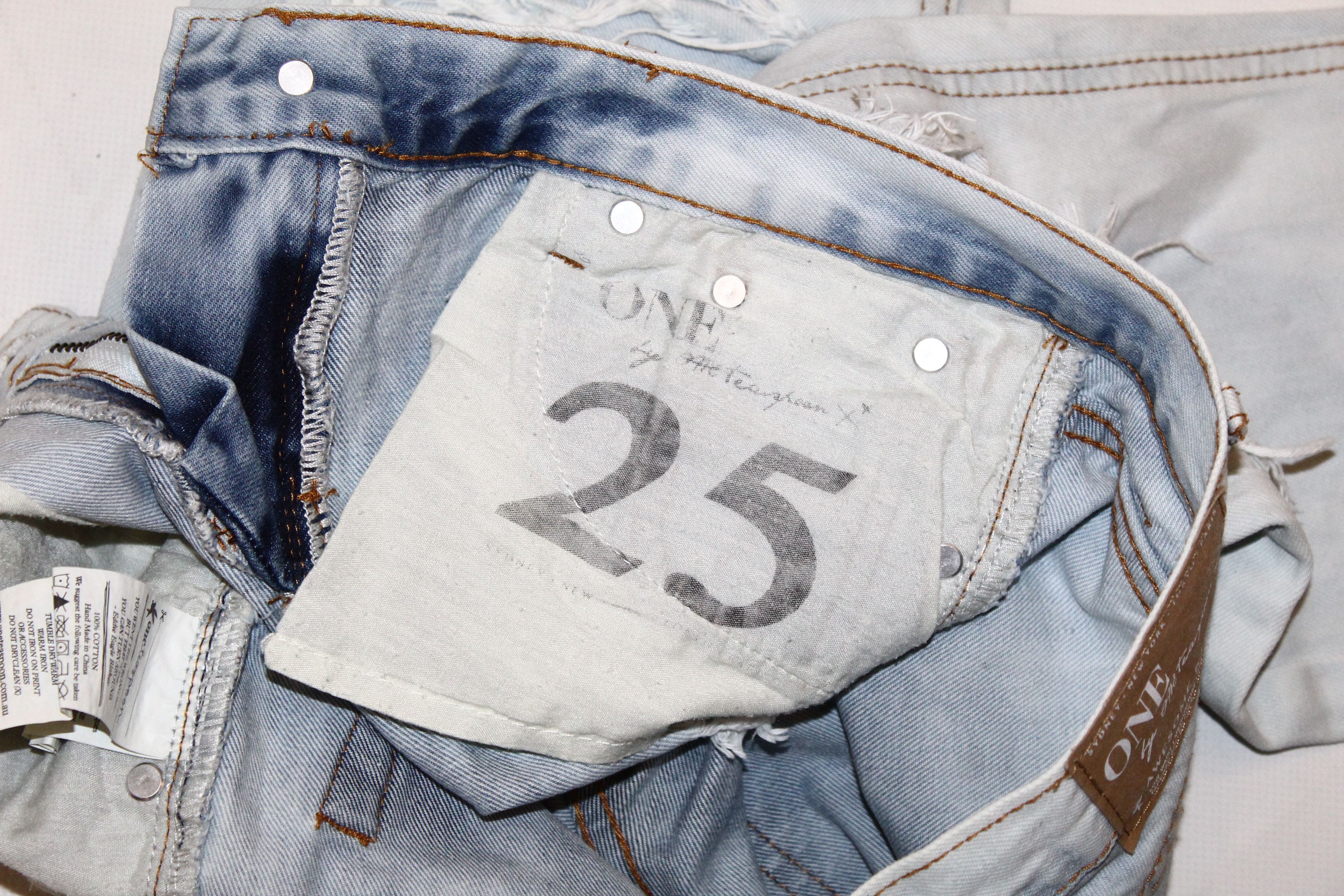 One Teaspoon Y2k One Teaspoon Light Blue Washed Destroyer Jeans Size US 26 / EU 42 - 10 Thumbnail