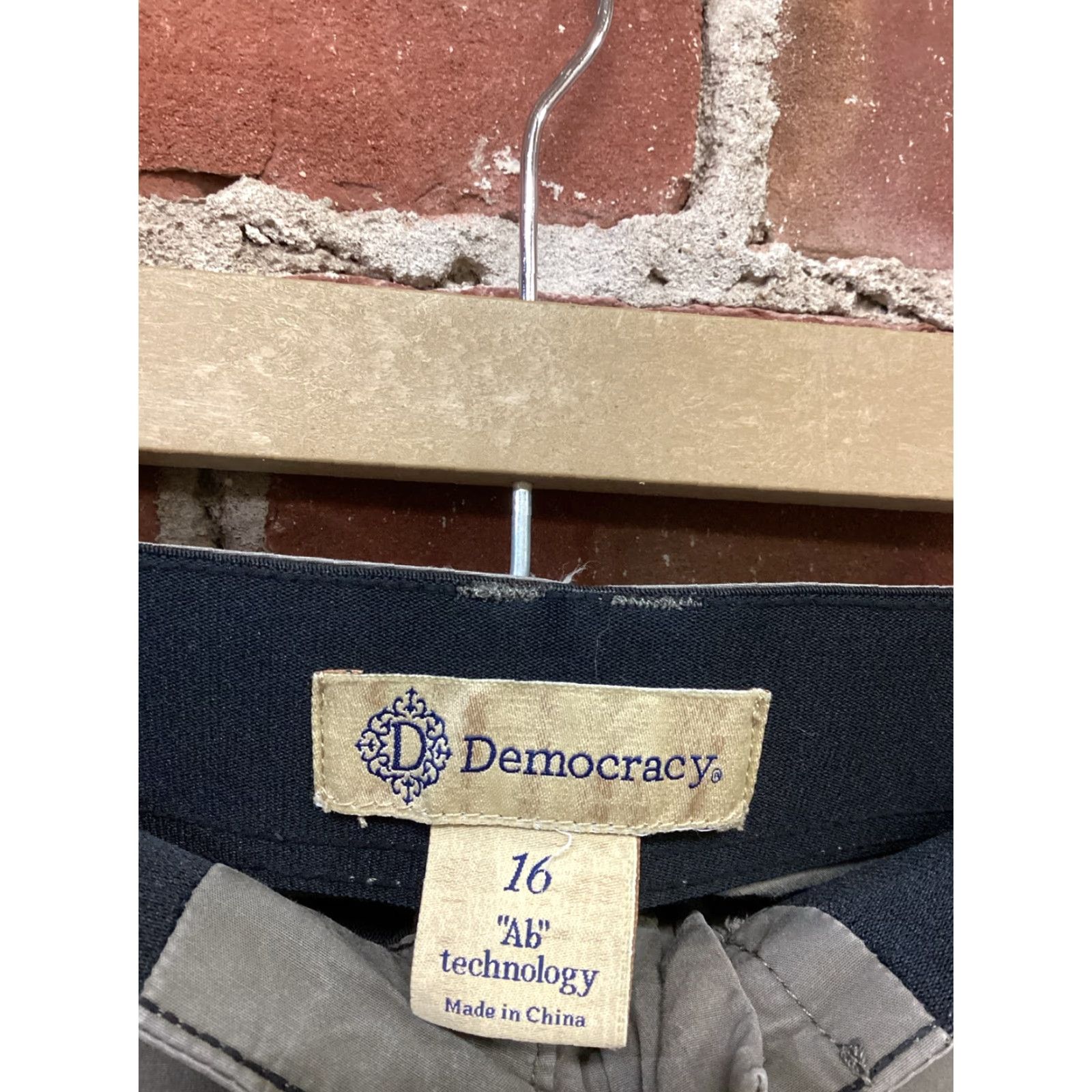 Vintage Democracy Cargo Pants Womens 16 Green Ab Technology Cargo Pants Womens 16 Green Ab Technology Size 38" / US 16 / IT 52 - 3 Thumbnail