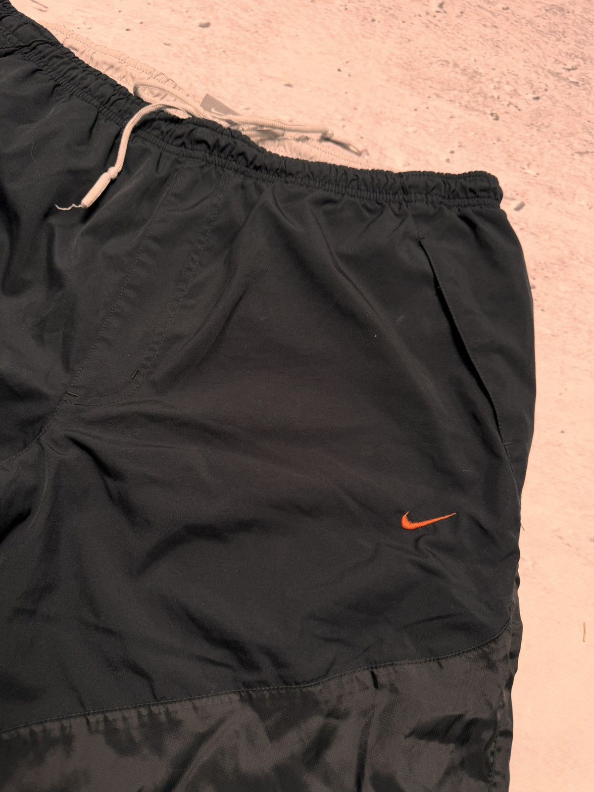 Nike × Vintage NIKE VINTAGE BASIC LOGO OVERSIZE BAGGY PANTS Size US 34 / EU 50 - 4 Thumbnail