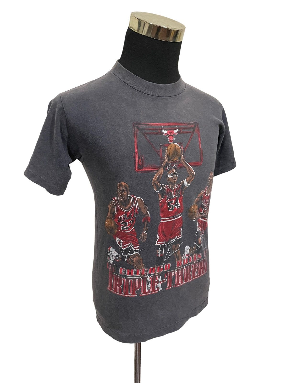 NBA × Vintage Distressed Chicago Bulls Triple Threar Michael Jordan Tee Size US M / EU 48-50 / 2 - 4 Thumbnail