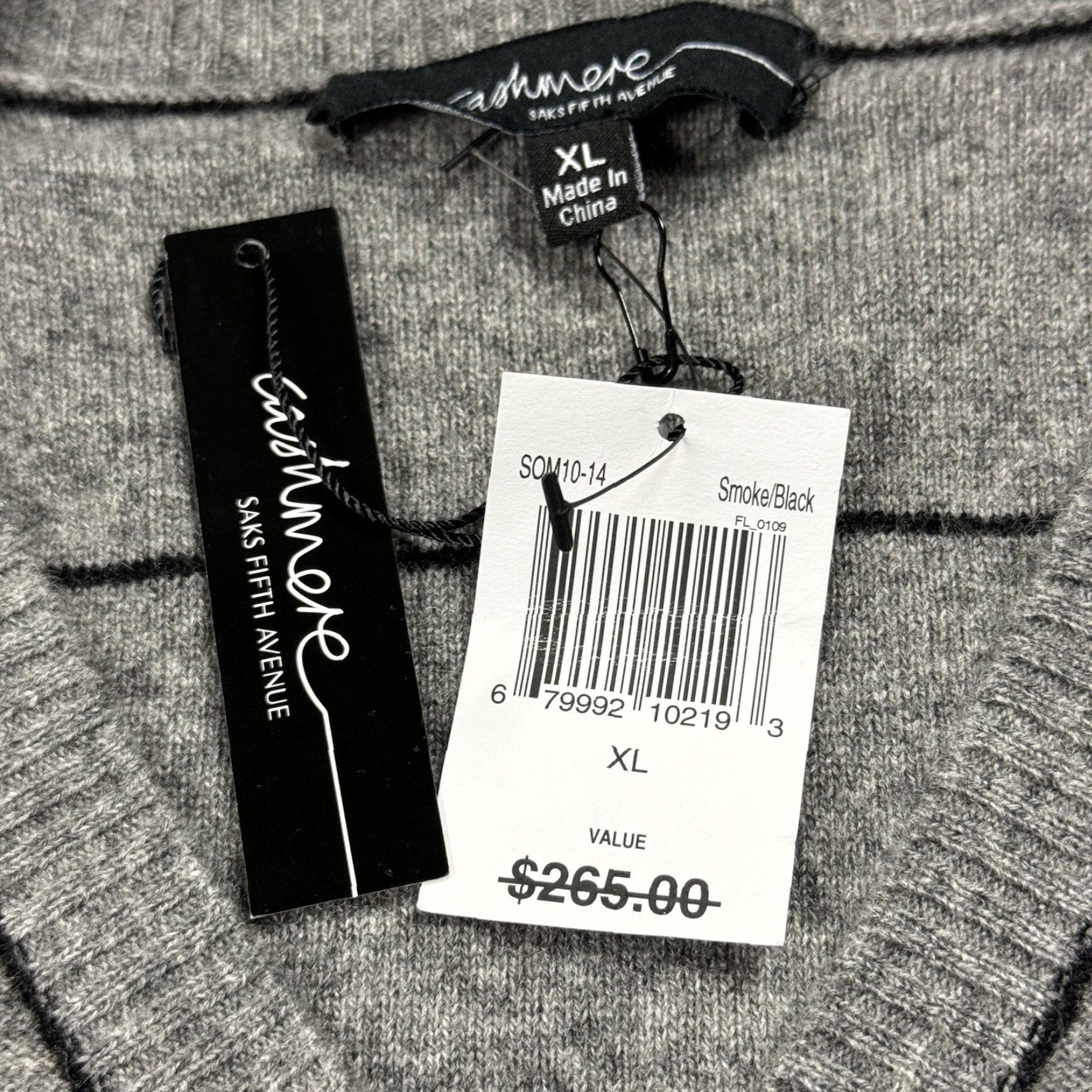 Saks Fifth Avenue VINTAGE Saks Fifth Avenue Men's Sweater XL Fall Casual Striped Cashmere V-Neck Pullover Size US XL / EU 56 / 4 - 3 Thumbnail