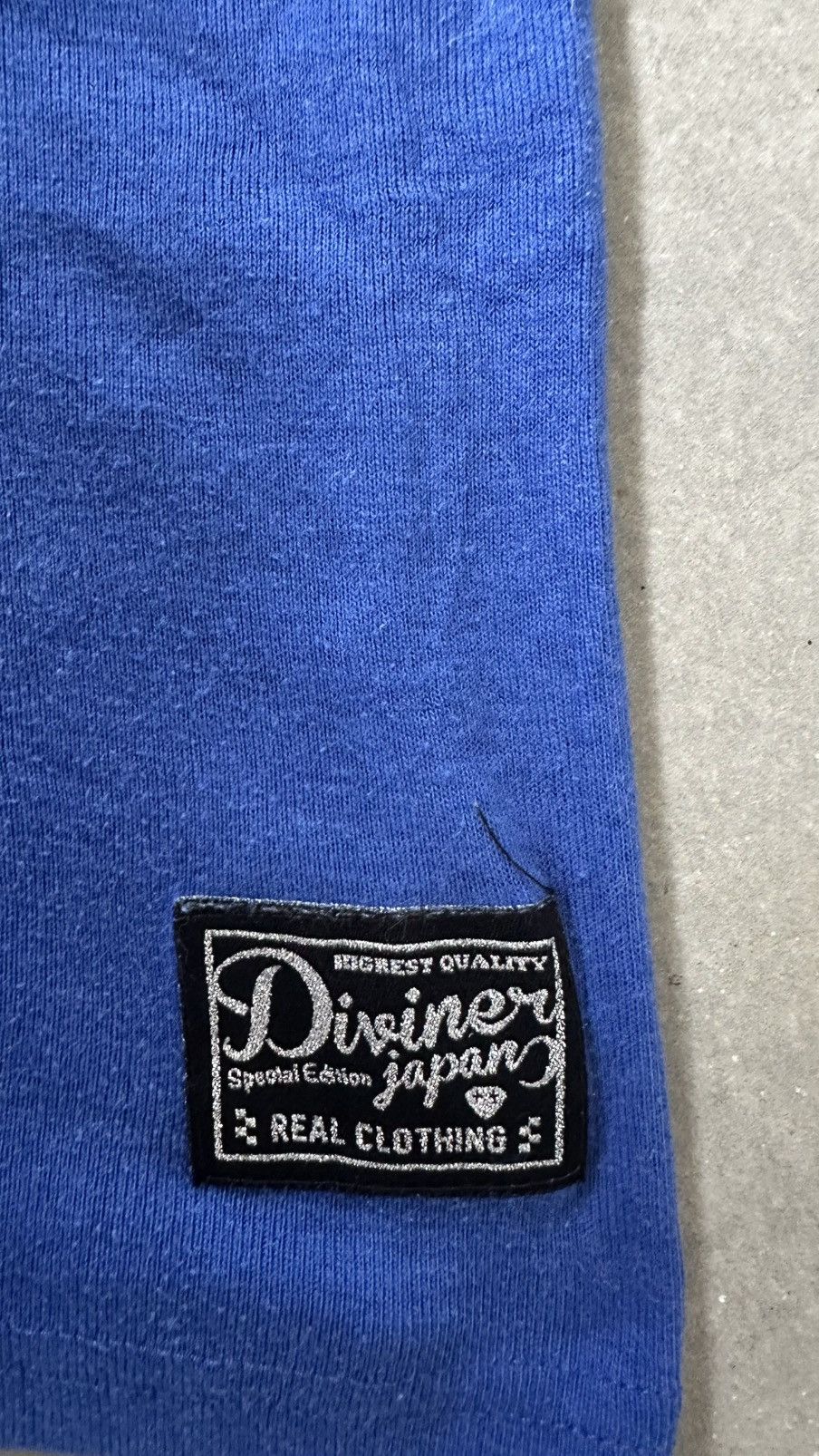 Japanese Brand VINTAGE DIVINER JAPAN SKULL V NECK TEE Size US M / EU 48-50 / 2 - 5 Thumbnail