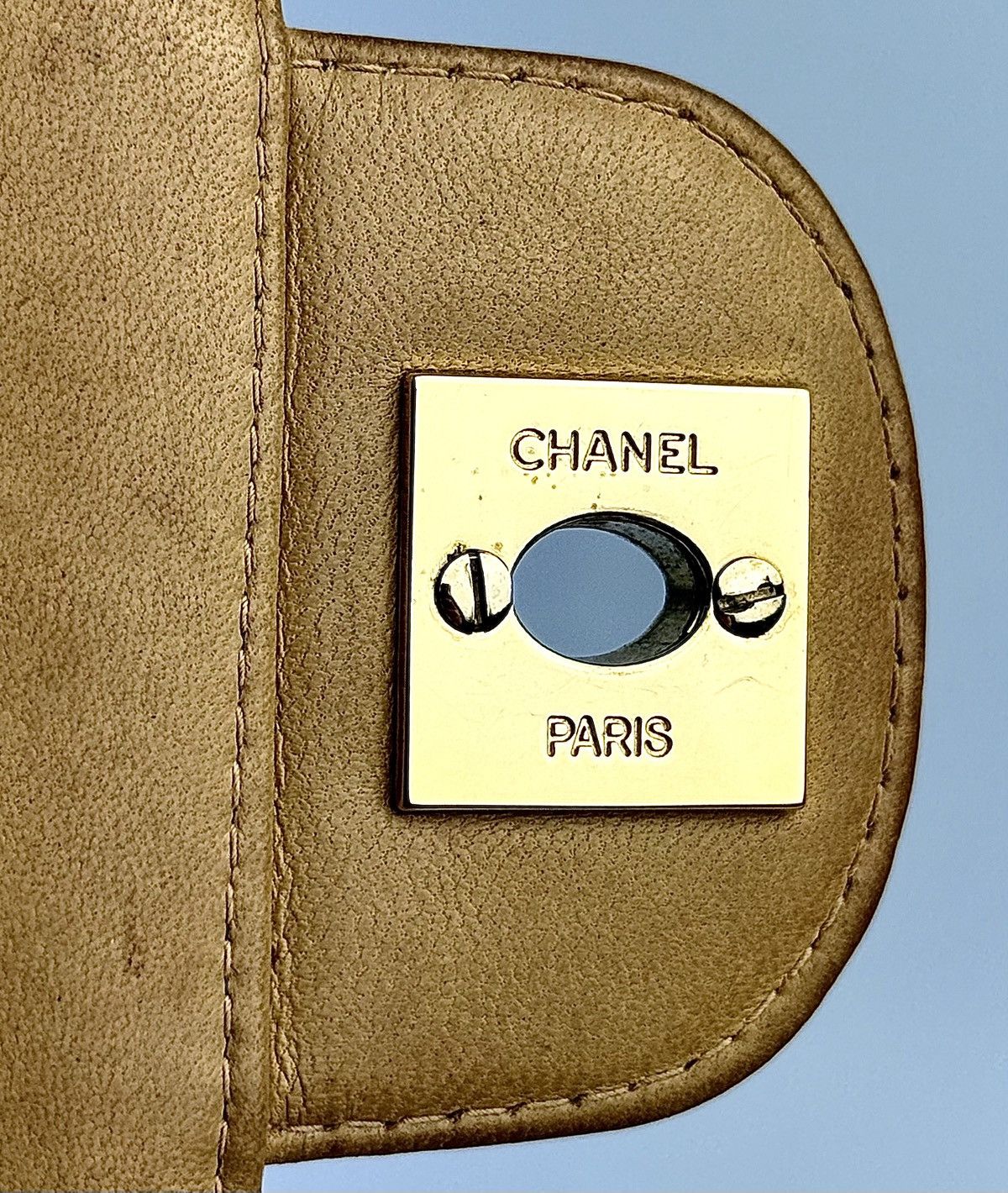 Chanel Chanel - 2000’s - East - West - Tan - Chocolate Bar - Flap Size ONE SIZE - 23 Thumbnail