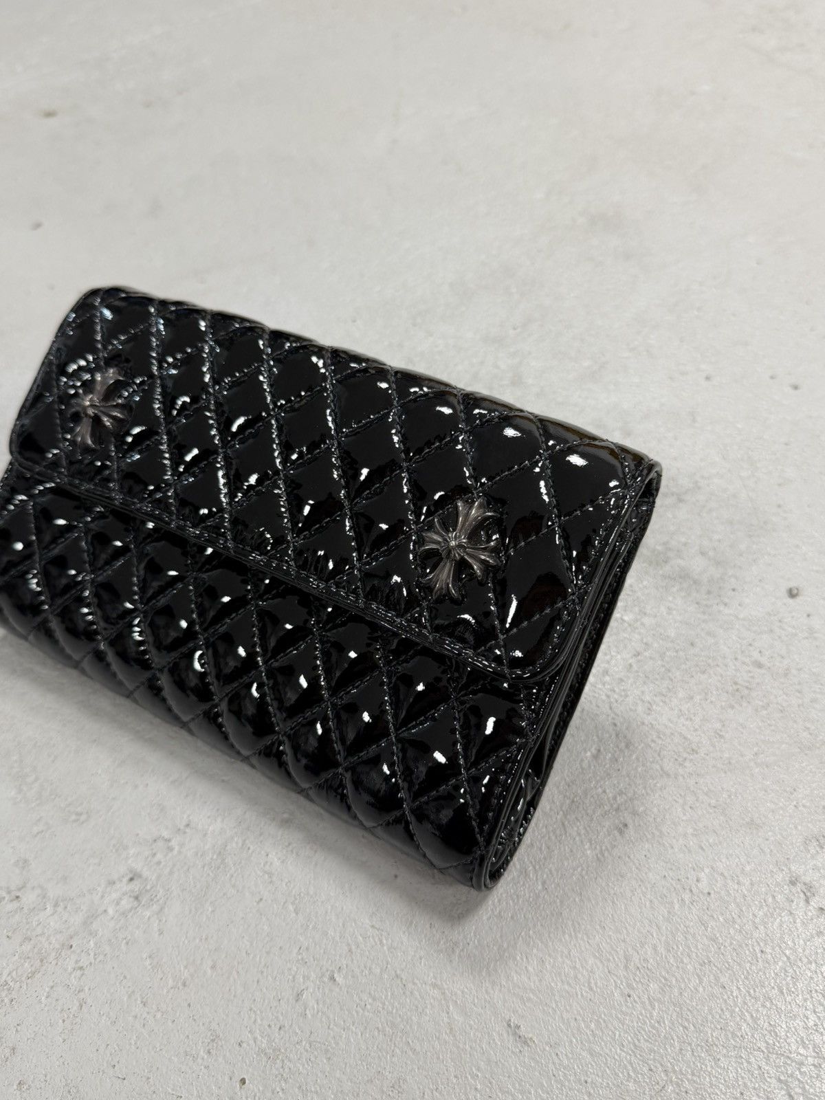 Chrome Hearts Chrome Hearts Plus Patent Leather Wallet Clutch Bag Black Size ONE SIZE - 2 Thumbnail