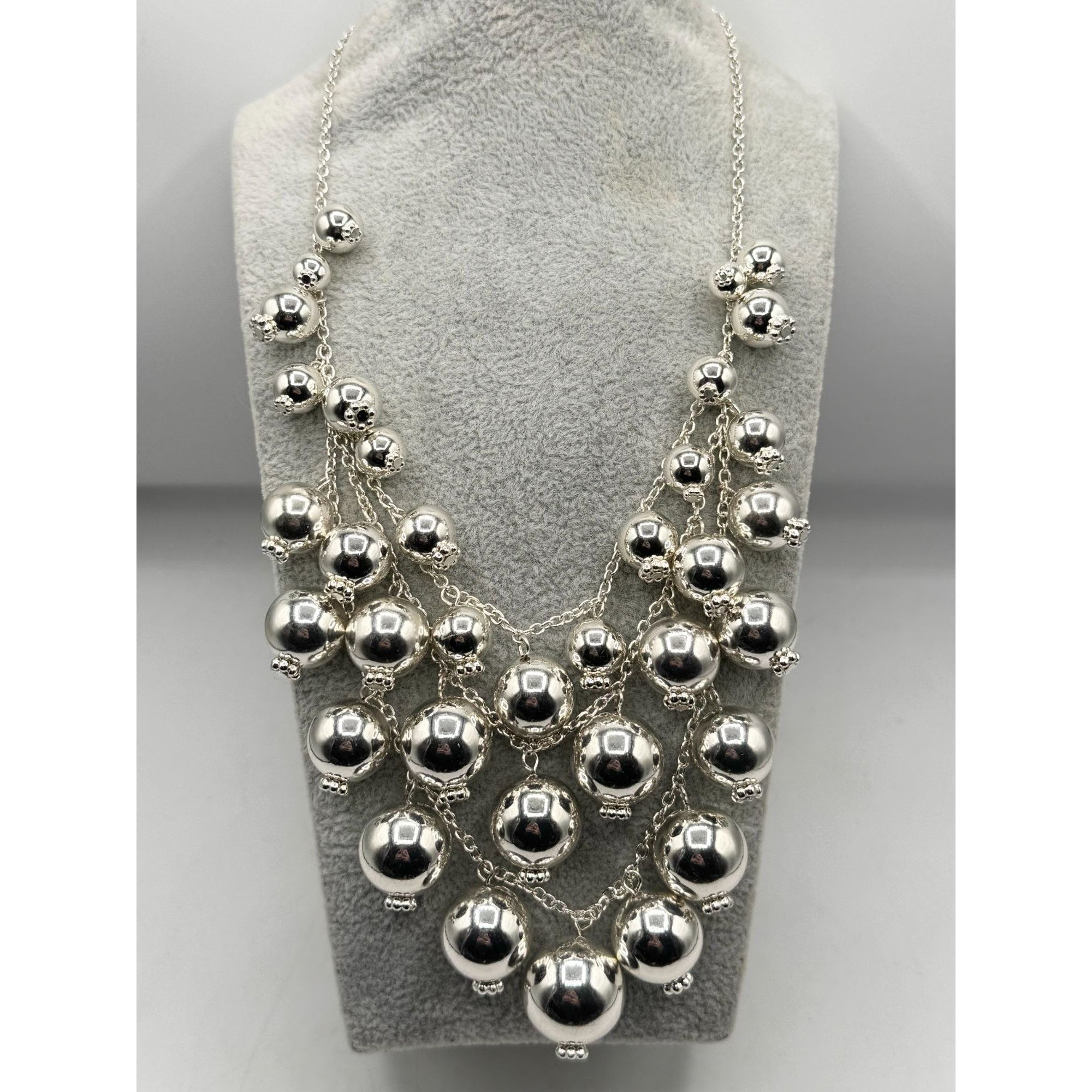 Other Silver ball charm chain collar necklace Size ONE SIZE - 2 Thumbnail