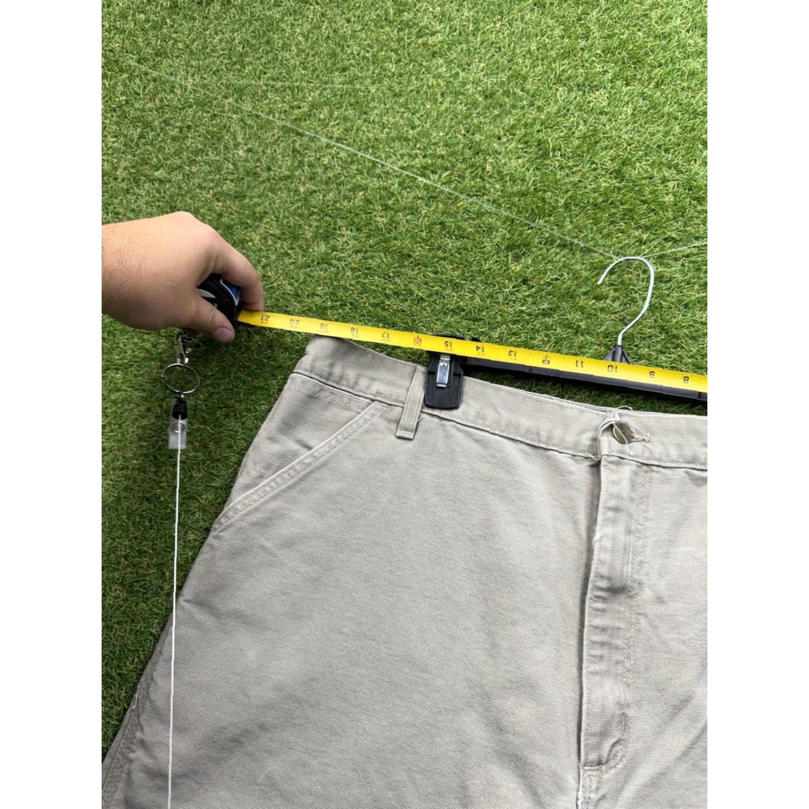Carhartt VINTAGE Carhartt Cargo Shorts Men 42 Canvas Beige 90s Workwear Vintage Mens Shorts 42 Ba Size US 42 / EU 58 - 4 Thumbnail