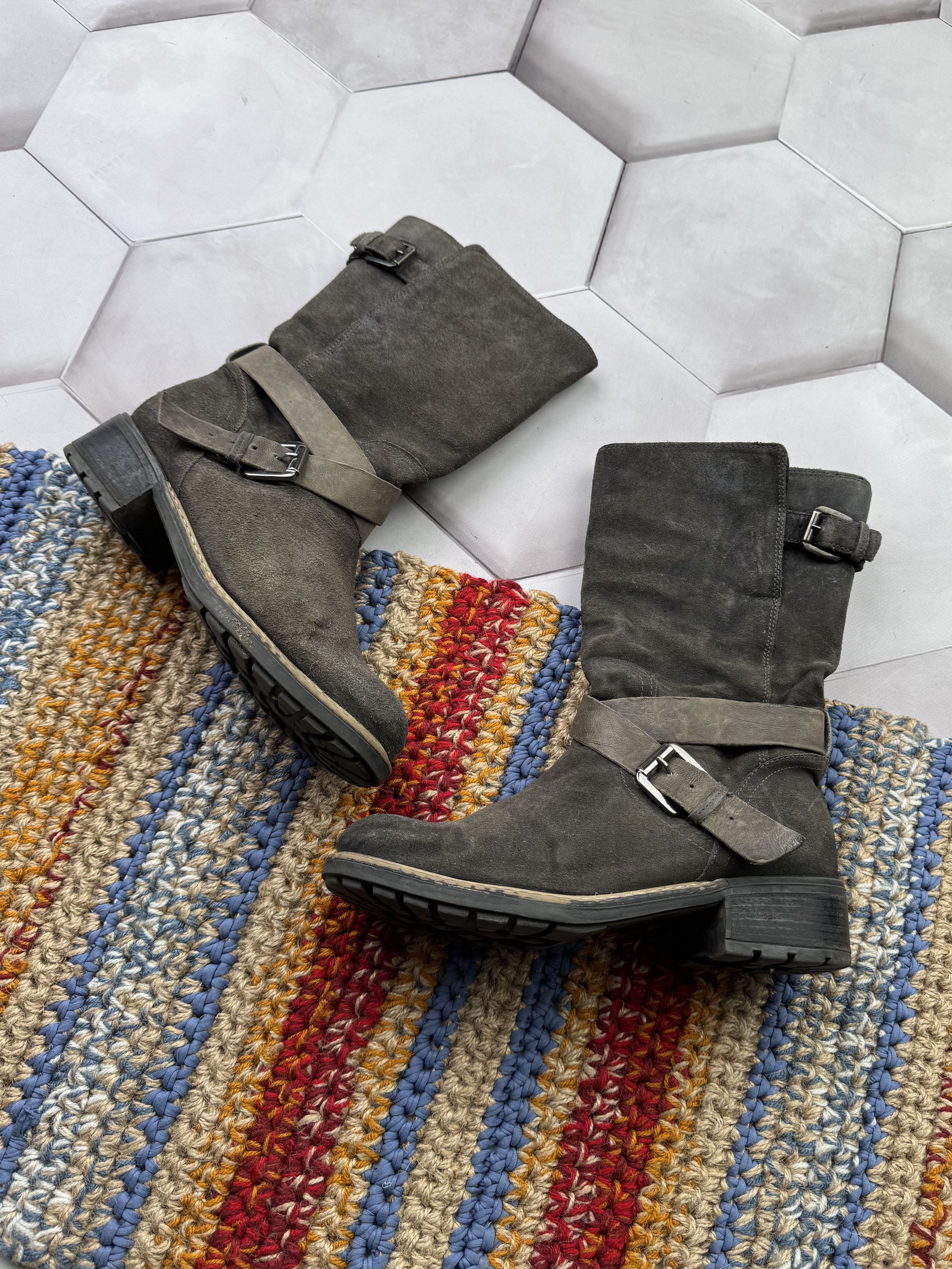 Japanese Brand Vintage Suede Boots With Straps (E4) Size US 7.5 / IT 37.5 - 1 Thumbnail