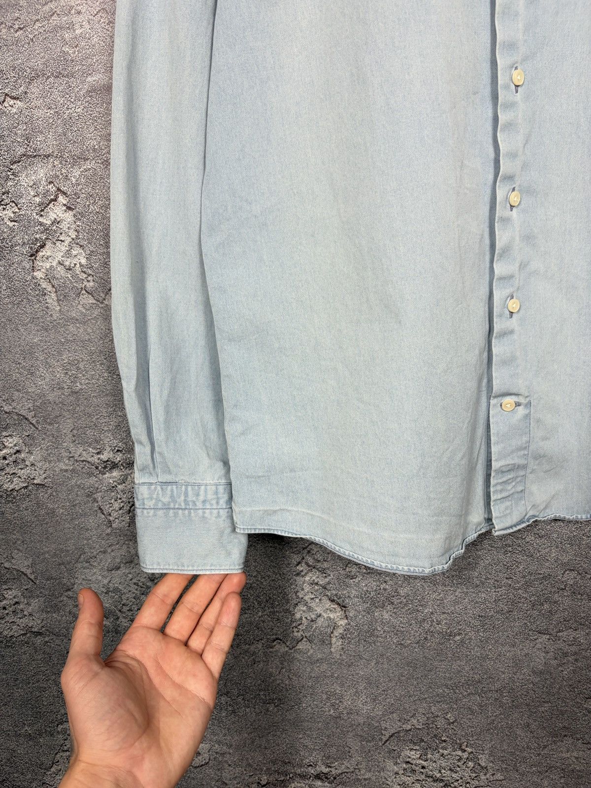Suitsupply Suittsupply Egyptian Cotton Denim Classic Shirt Size M Size US M / EU 48-50 / 2 - 2 Thumbnail