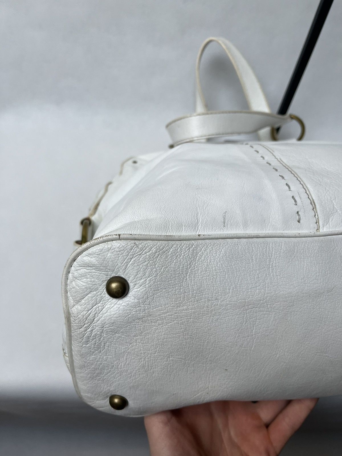 Yves Saint Laurent Yves Saint Laurent rive gauche Muse white leather hand bag Size ONE SIZE - 18 Thumbnail